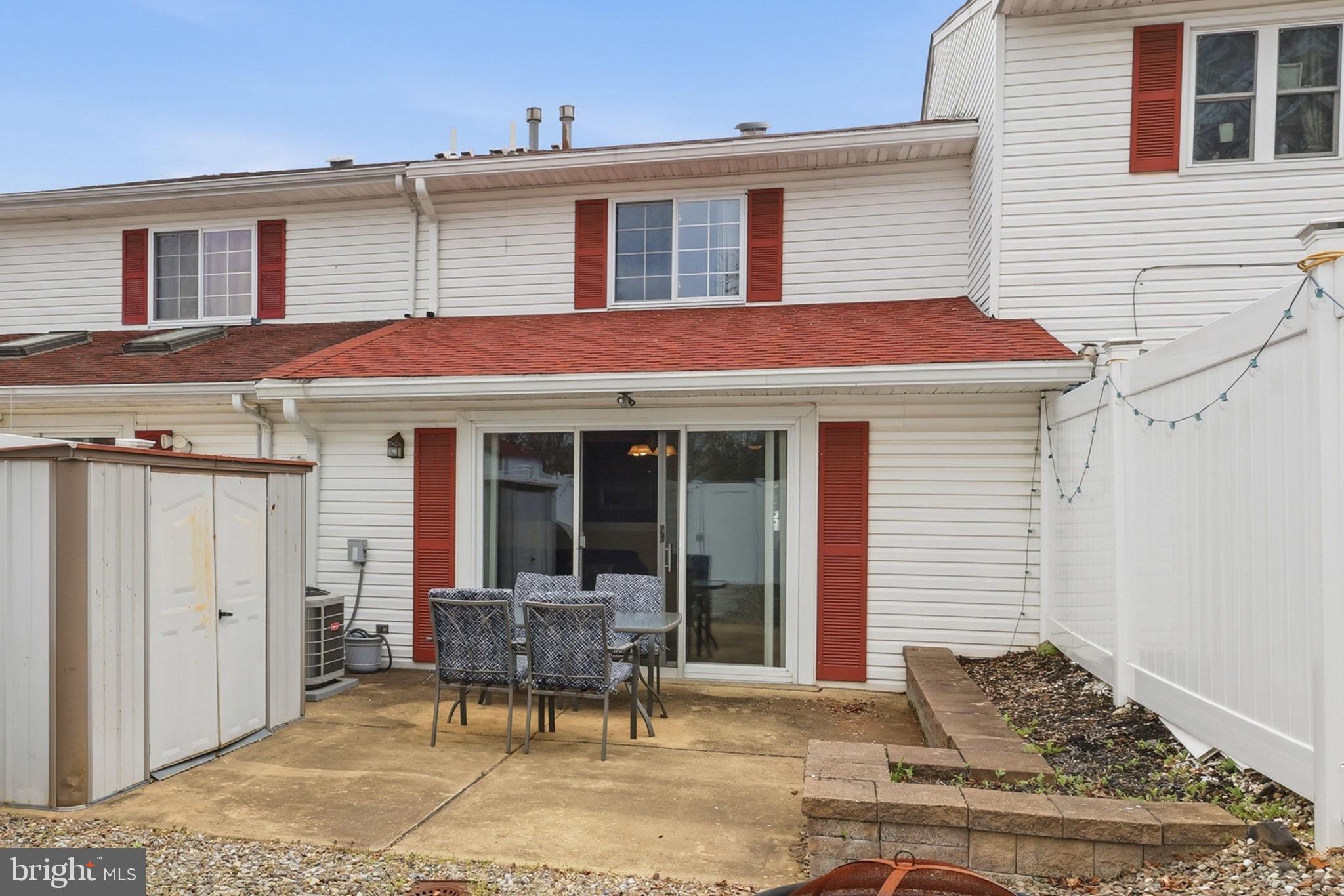 LIBERTY CIRCLE - Residential