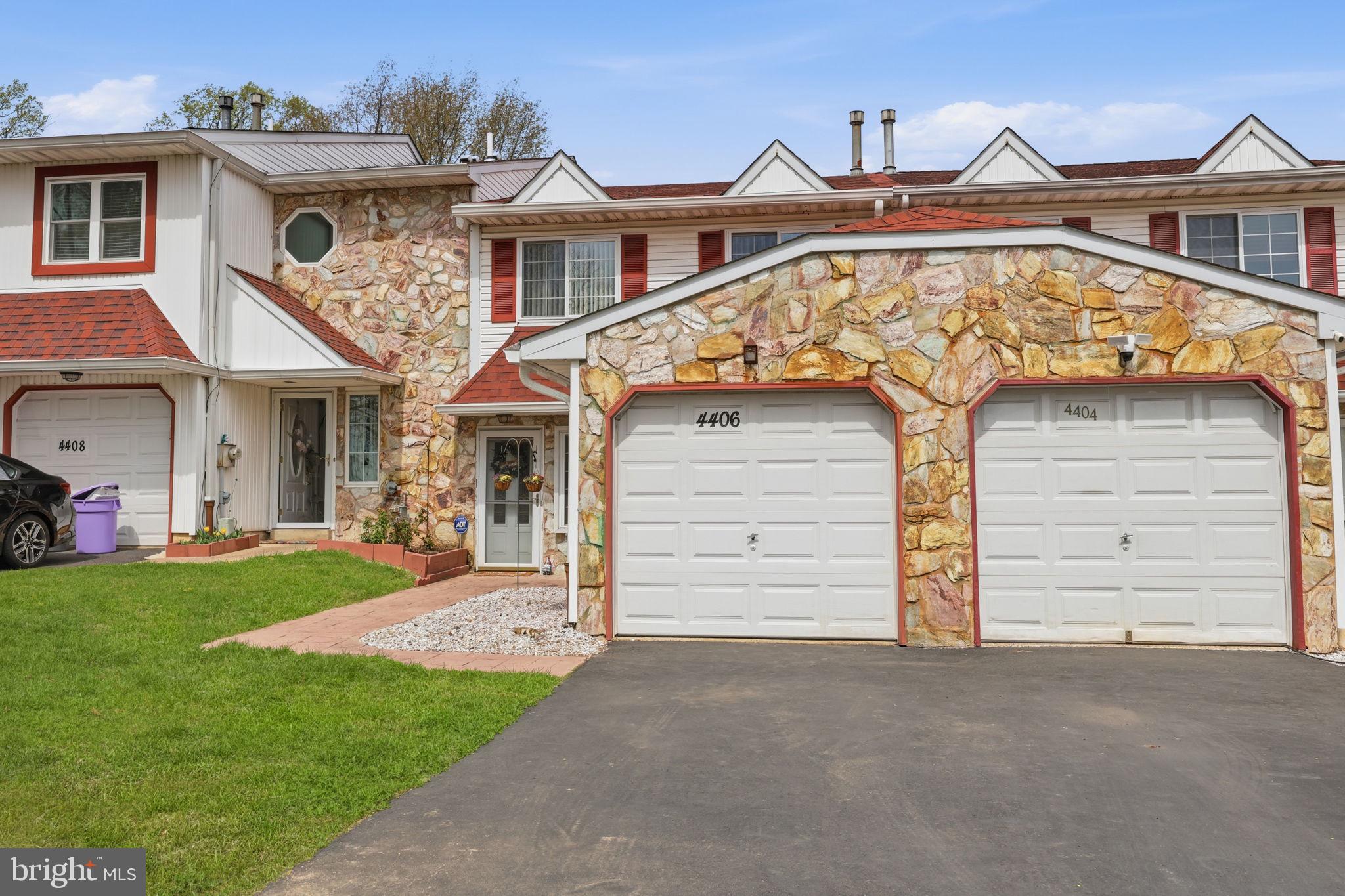 LIBERTY CIRCLE - Residential