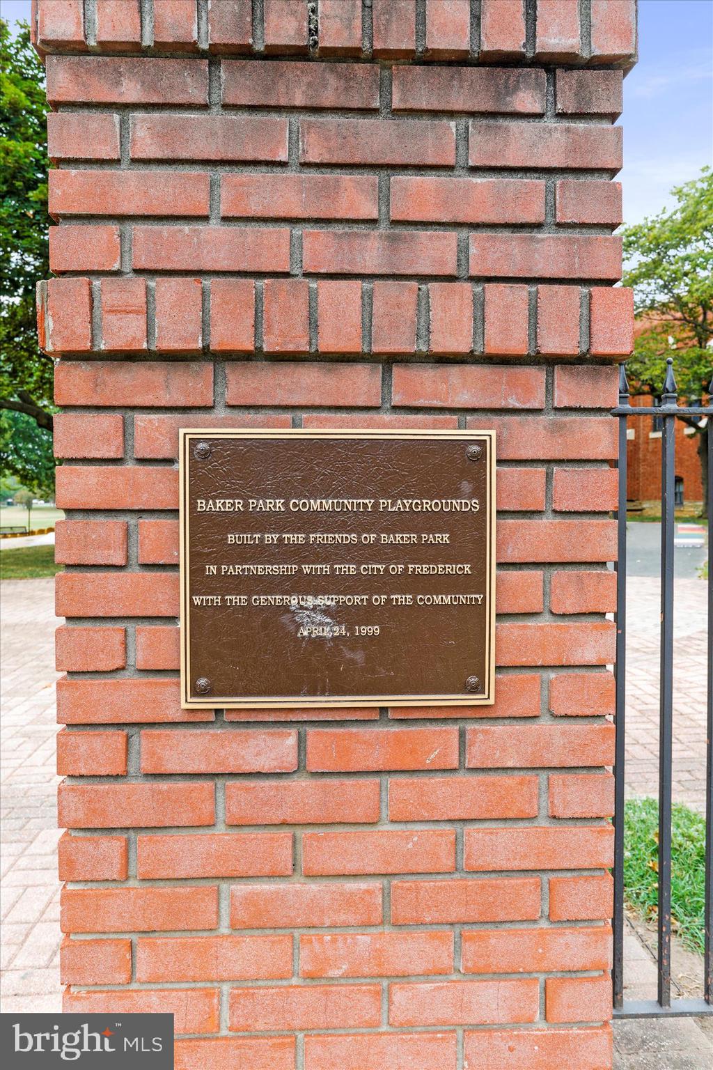 MAXWELL SQUARE - Residential