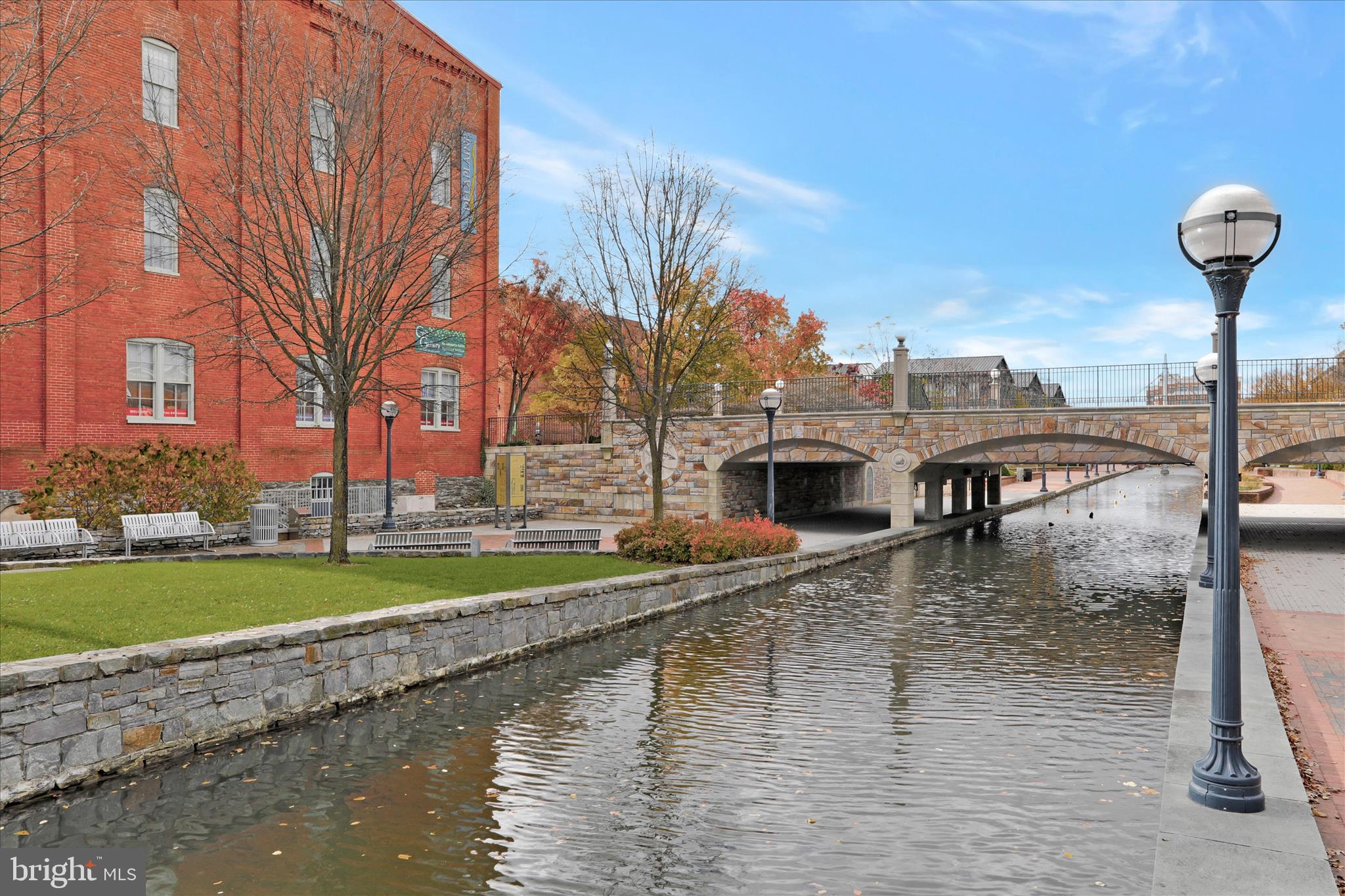 MAXWELL SQUARE - Residential
