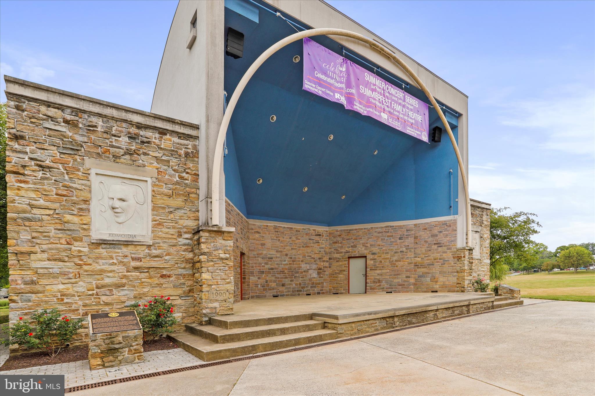 MAXWELL SQUARE - Residential