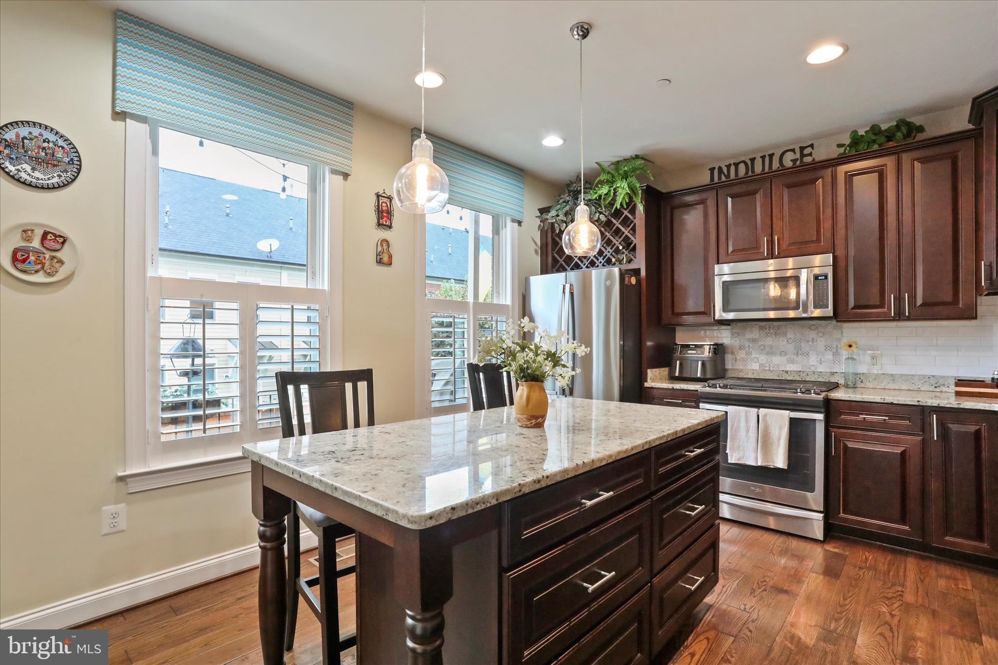 MAXWELL SQUARE - Residential