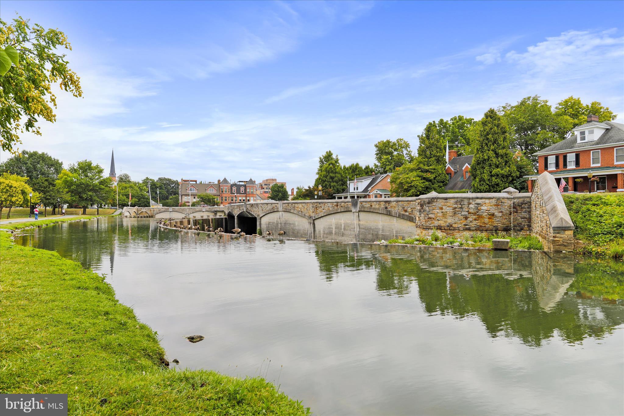 MAXWELL SQUARE - Residential