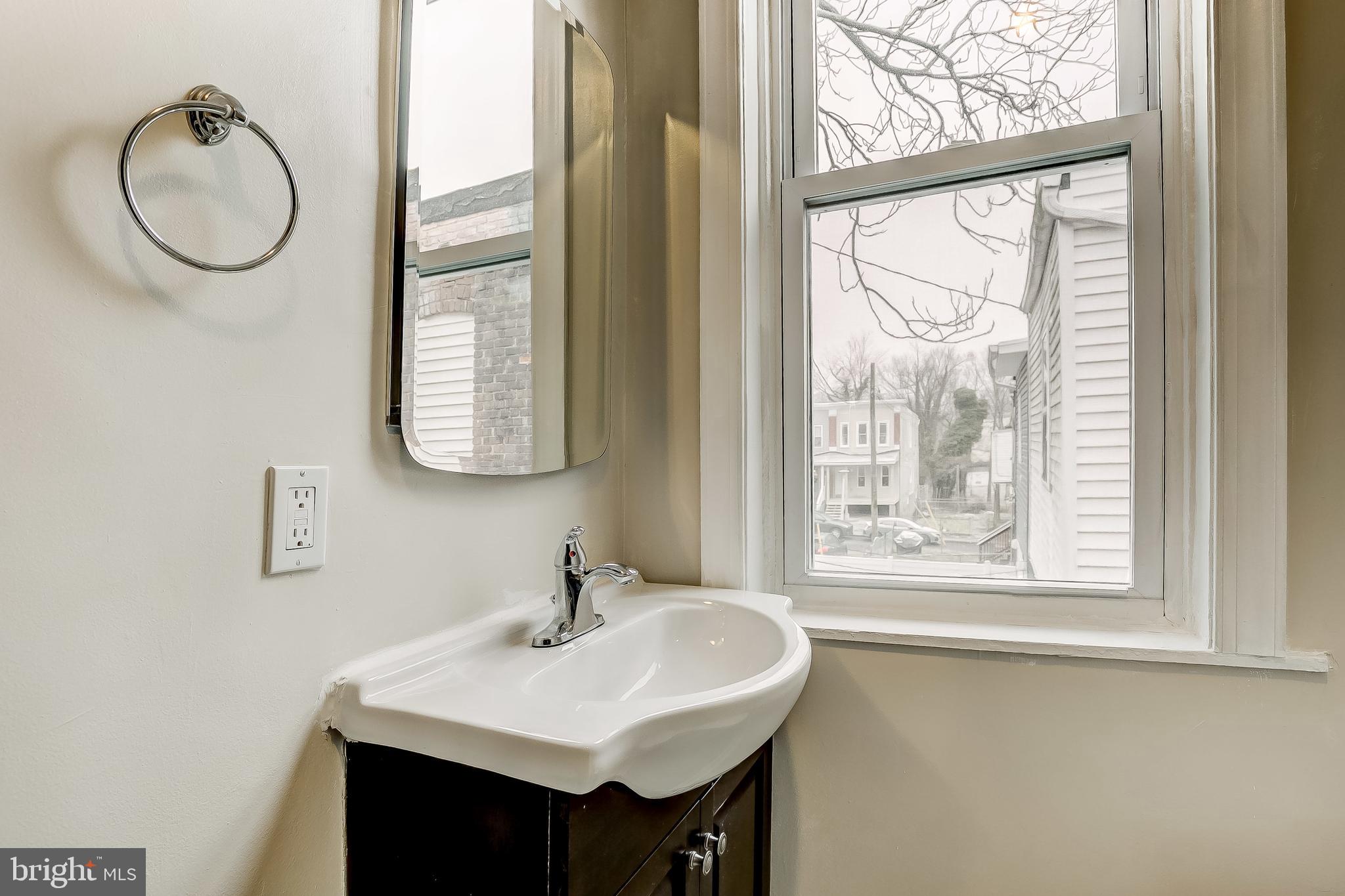 WOODBOURNE HEIGHTS - Residential Lease