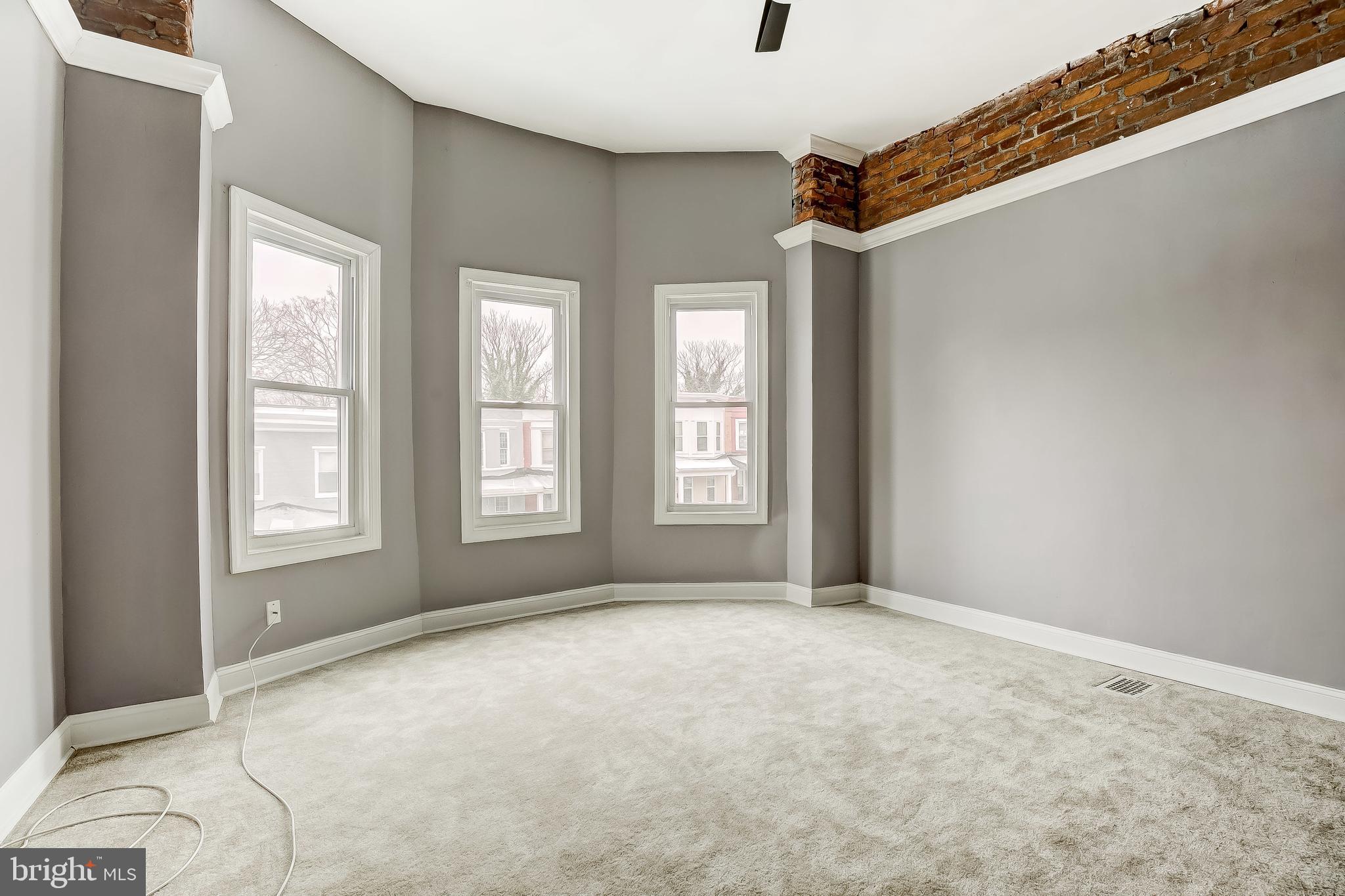 WOODBOURNE HEIGHTS - Residential Lease