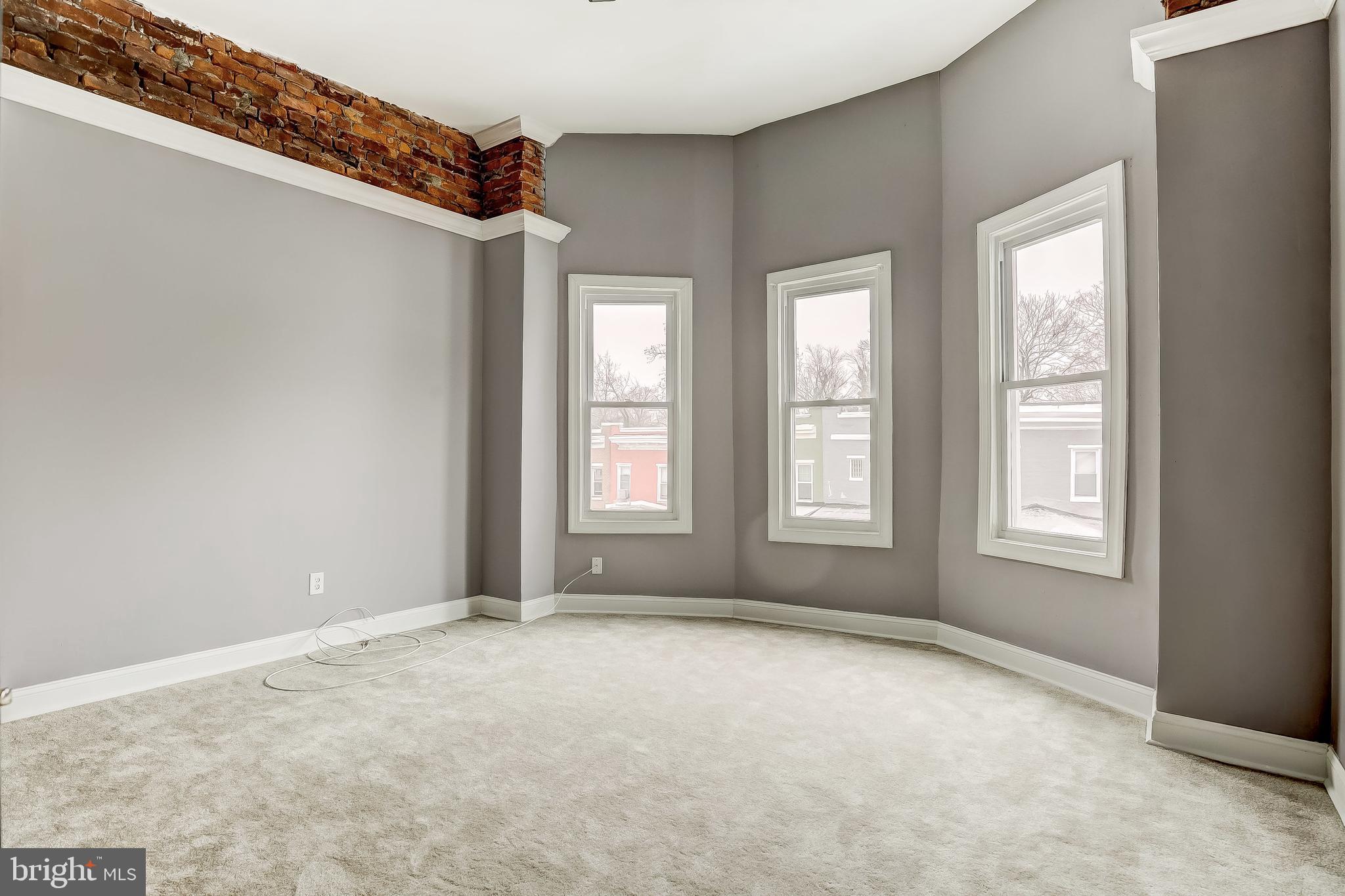 WOODBOURNE HEIGHTS - Residential Lease