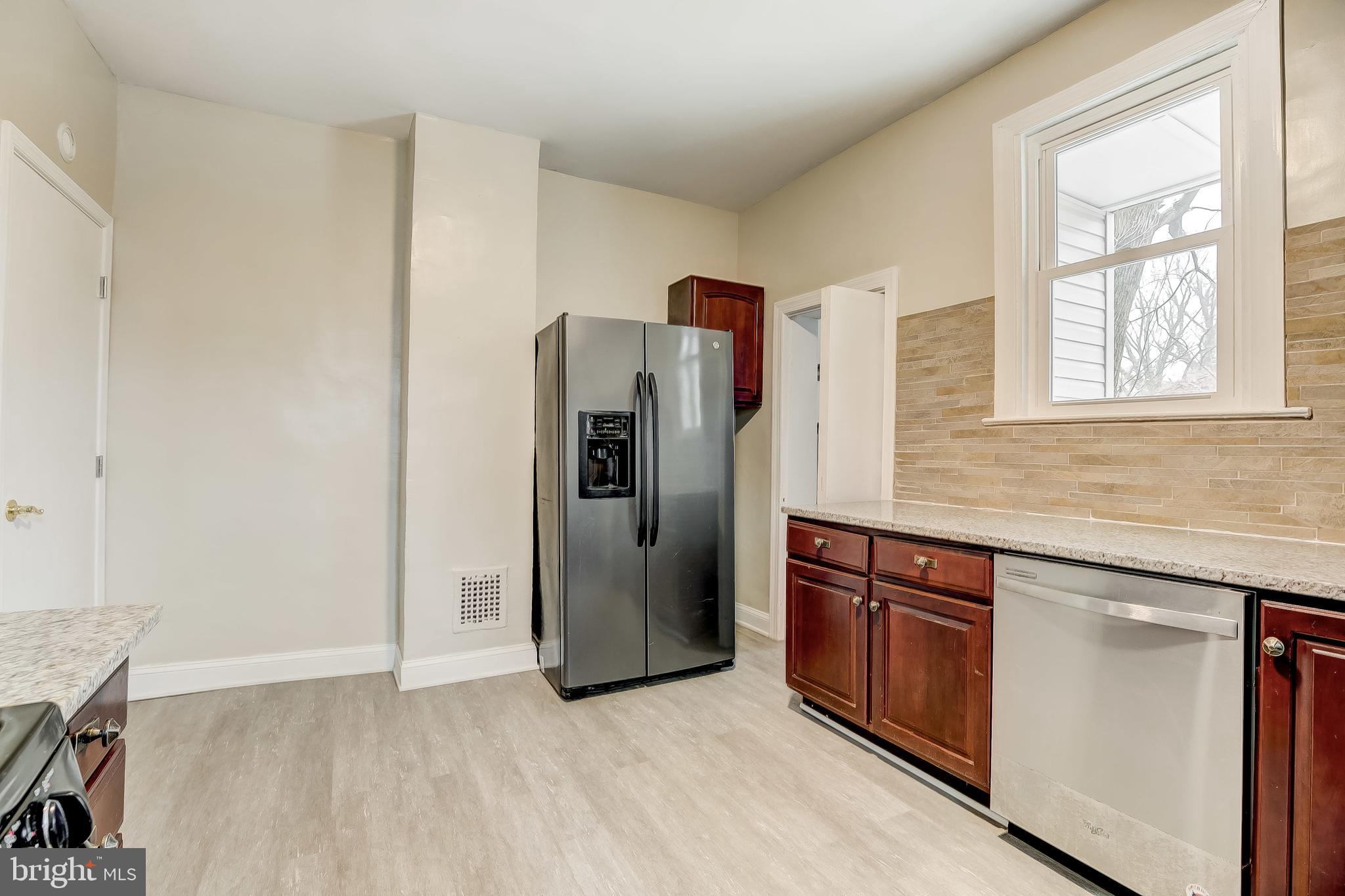 WOODBOURNE HEIGHTS - Residential Lease