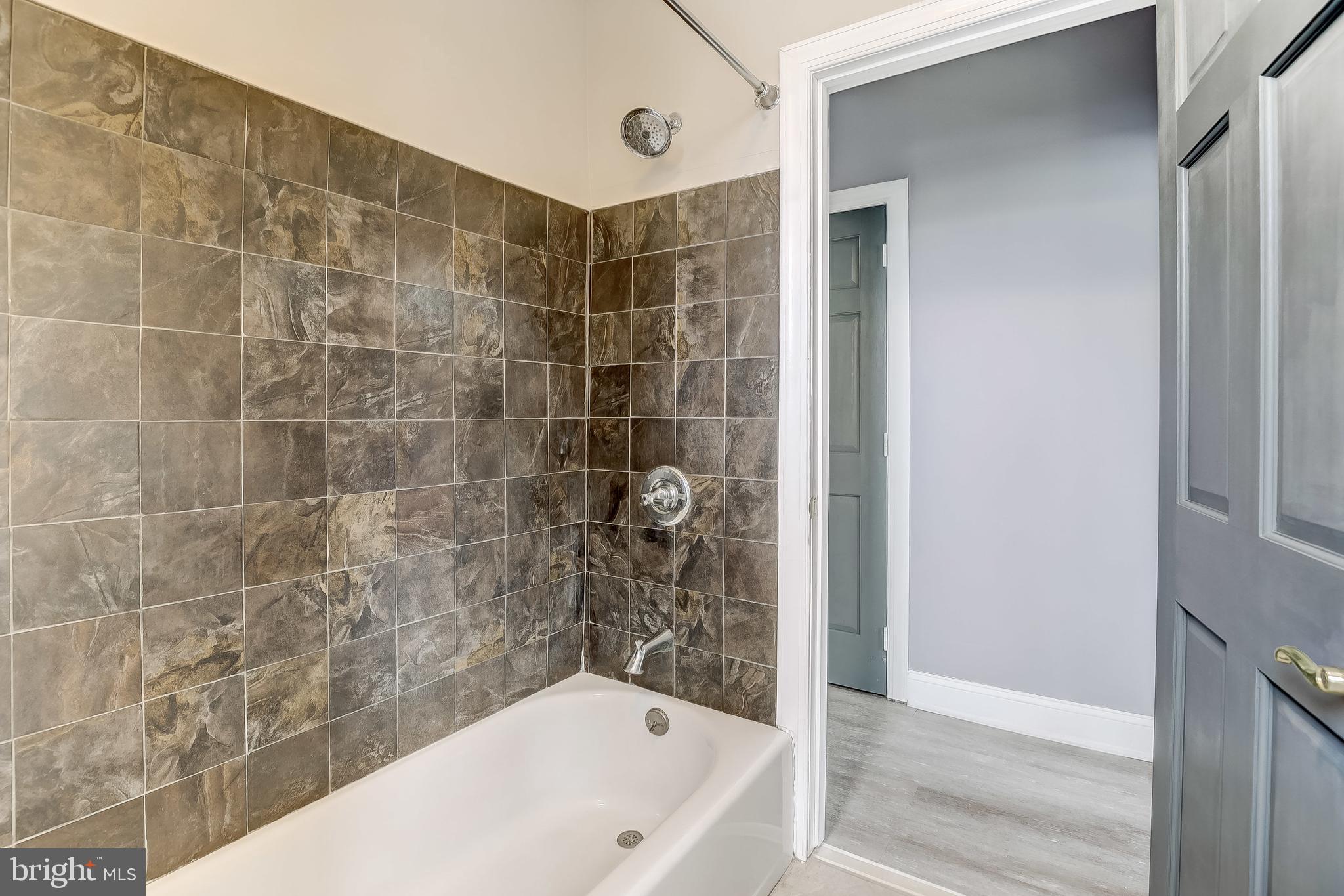 WOODBOURNE HEIGHTS - Residential Lease