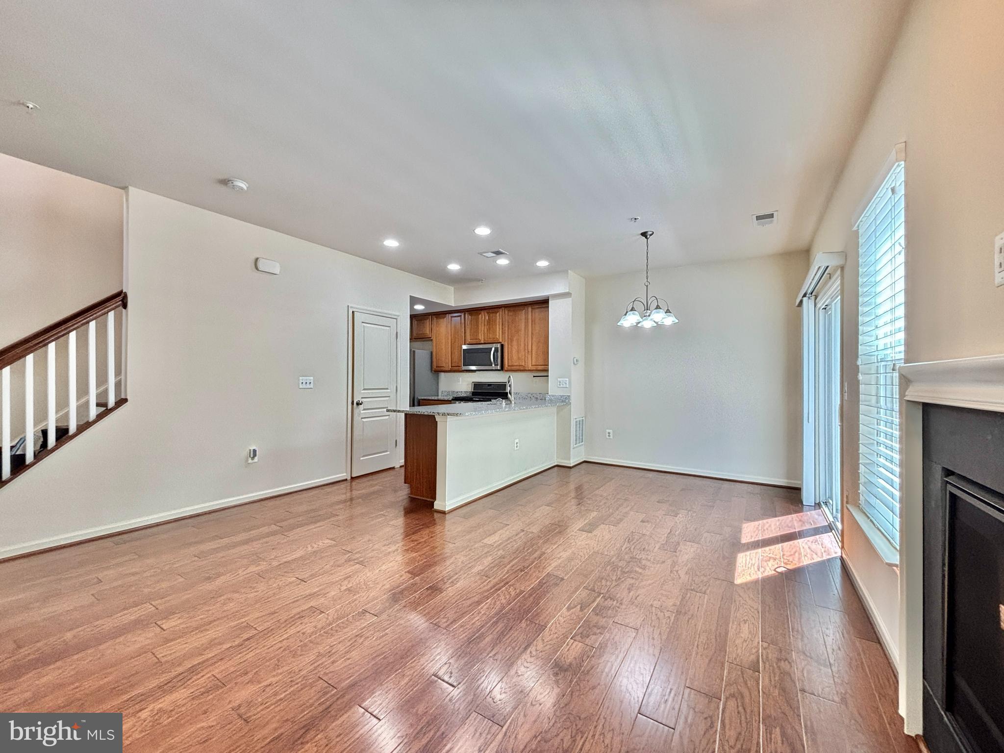1599 RENATE DRIVE