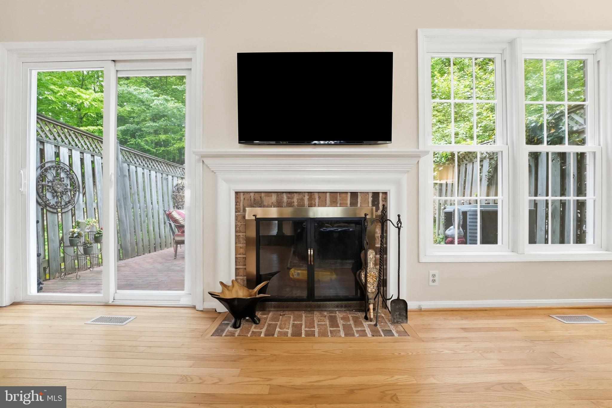LONG BRANCH ESTATES - Residential