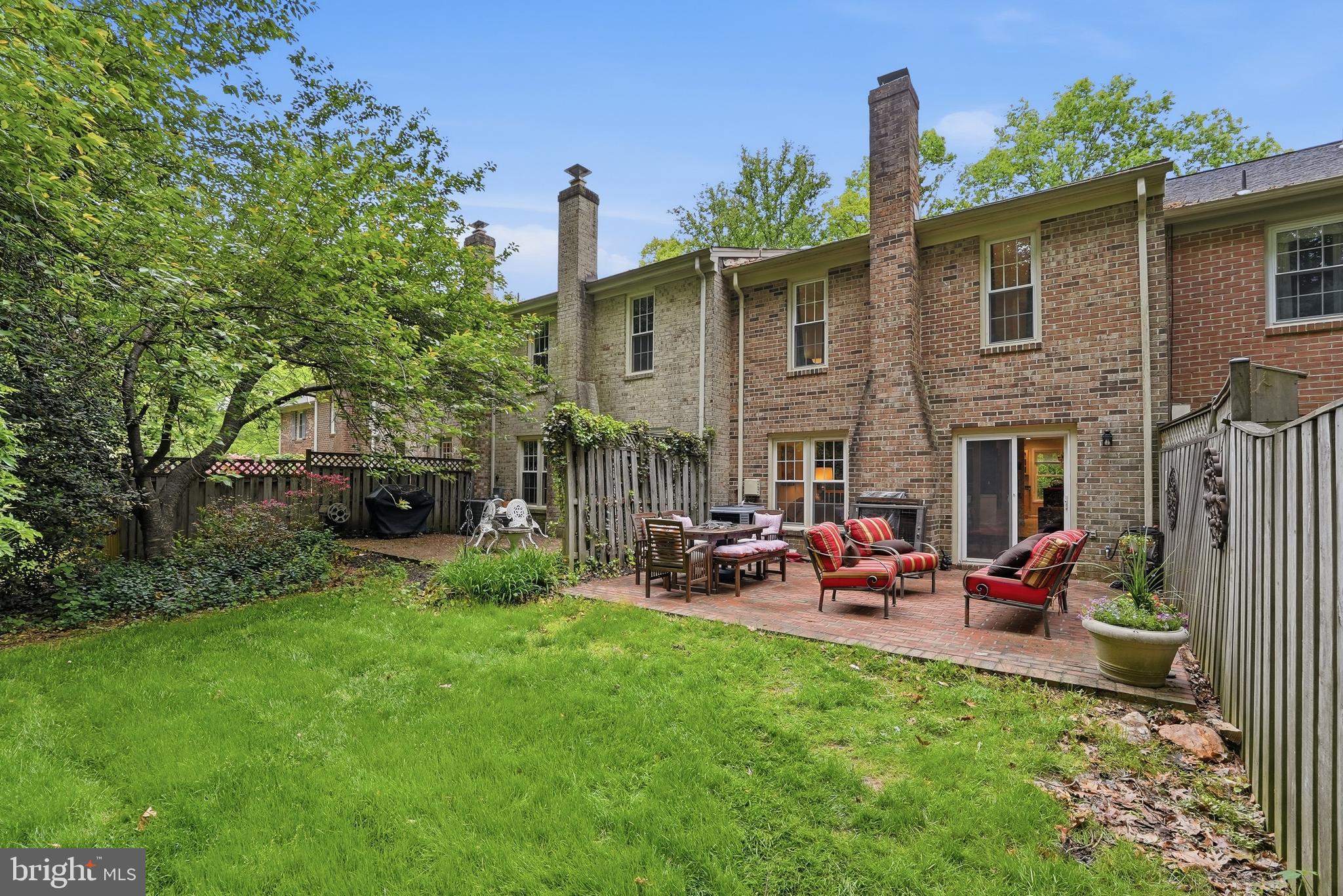 LONG BRANCH ESTATES - Residential