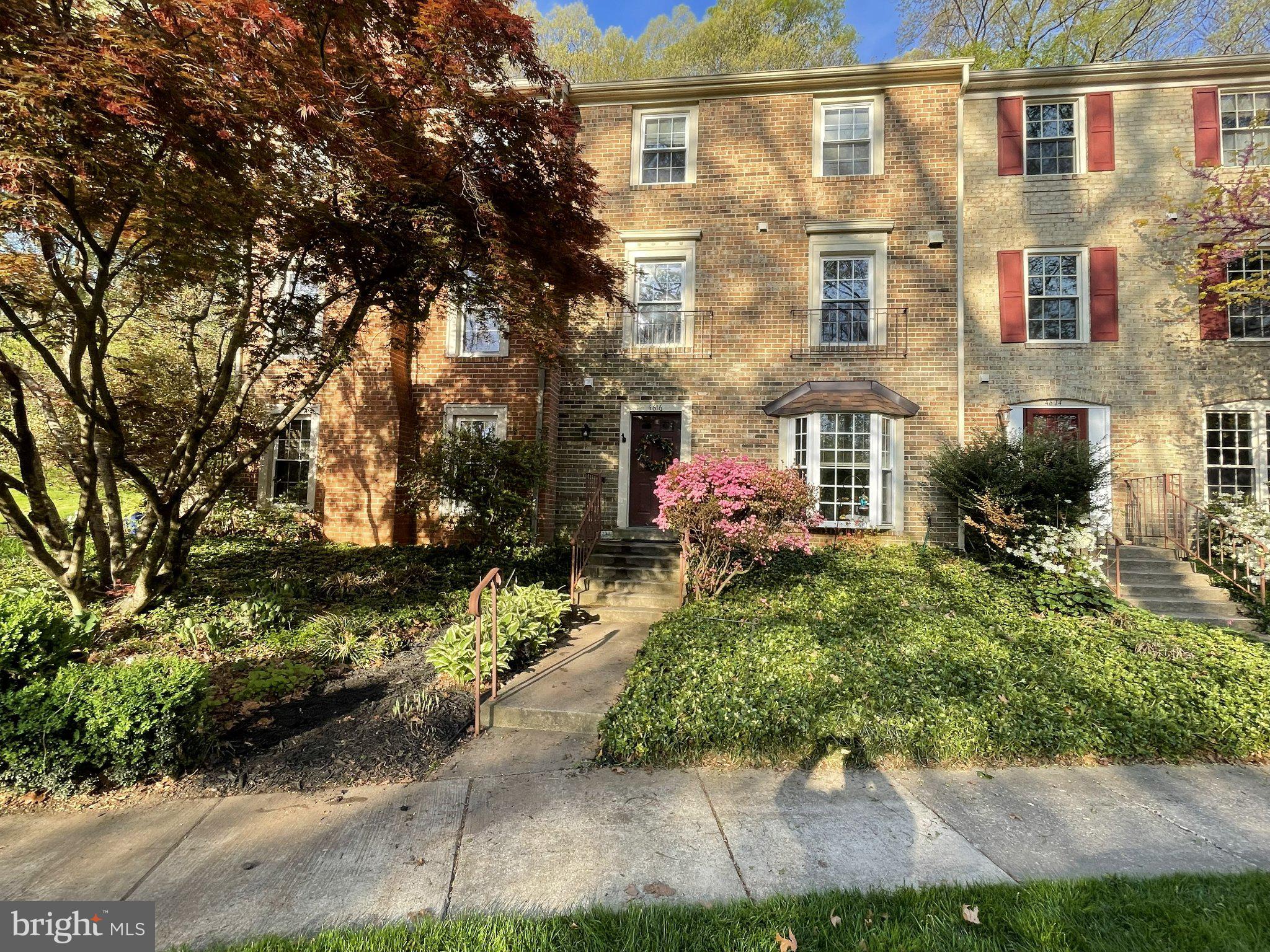 4616 BRIAR PATCH COURT