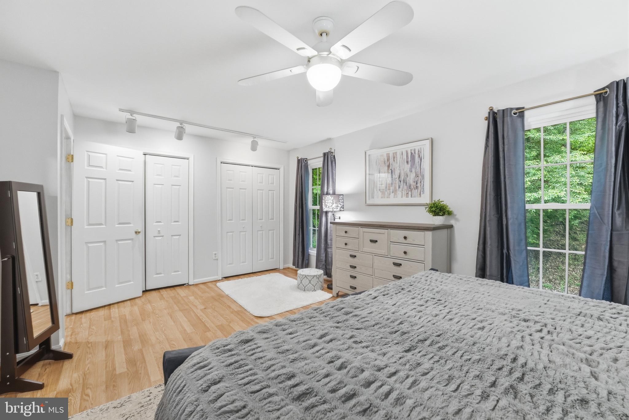 LONG BRANCH ESTATES - Residential