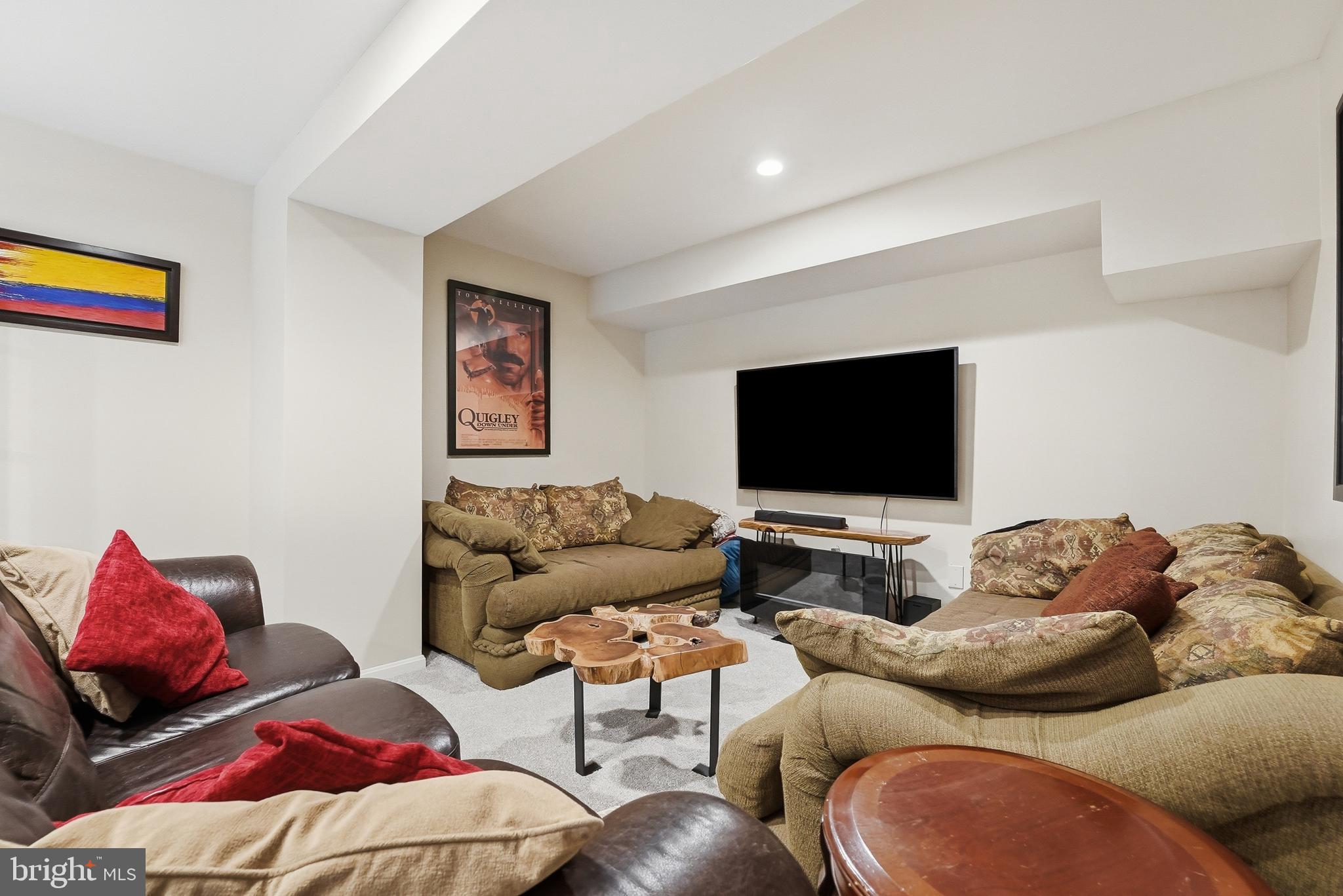 LONG BRANCH ESTATES - Residential