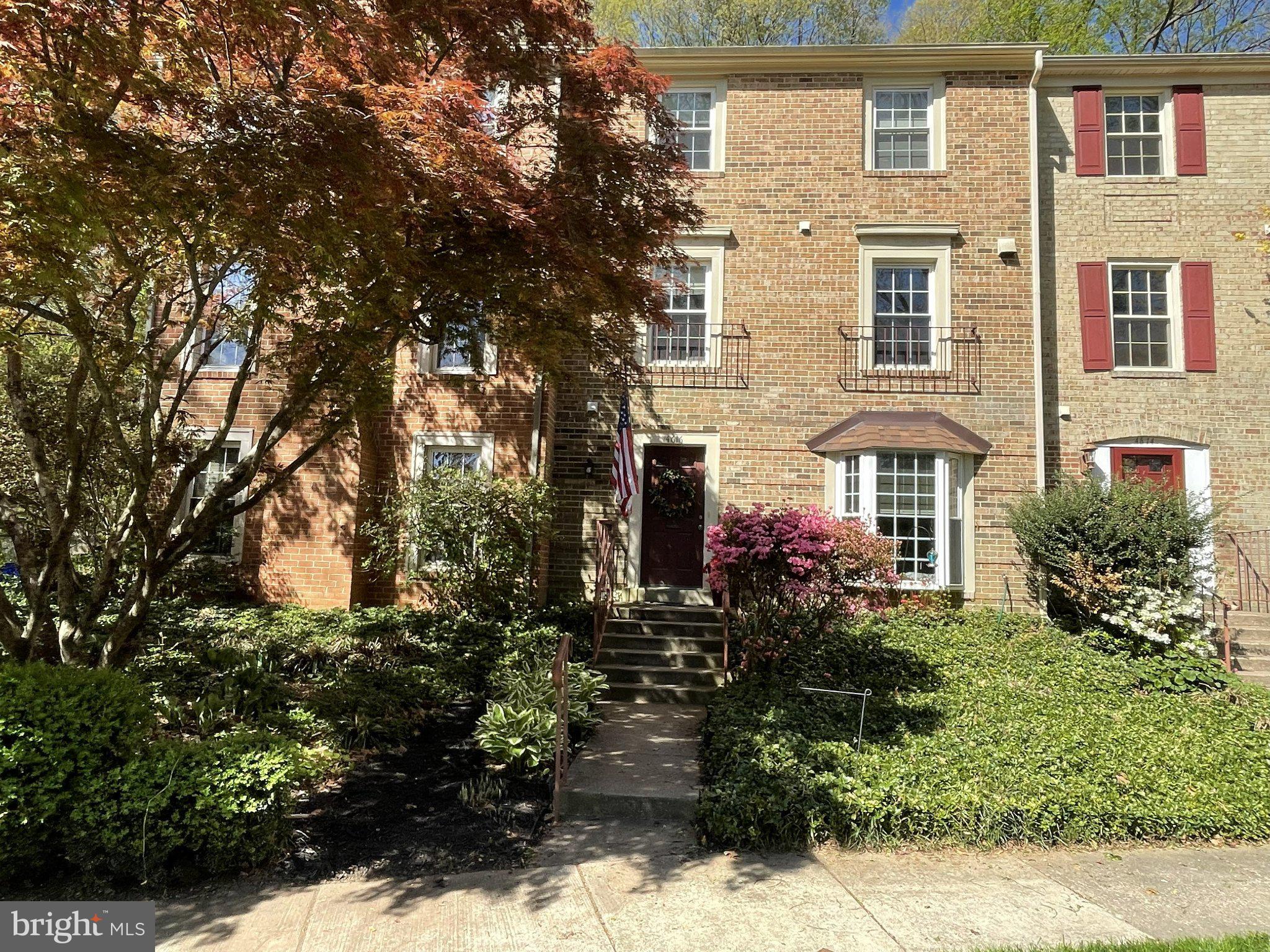 4616 BRIAR PATCH COURT