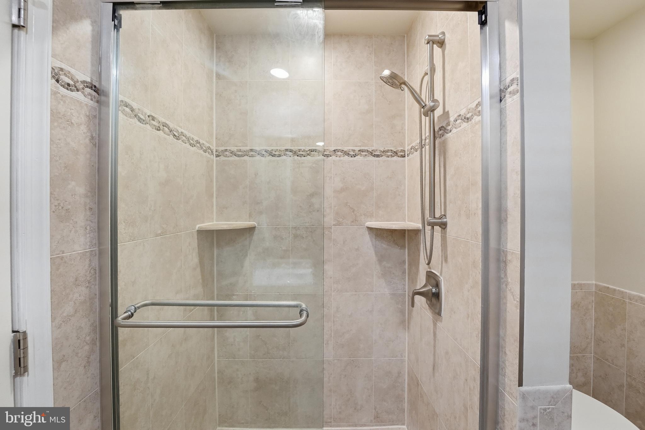 LONG BRANCH ESTATES - Residential