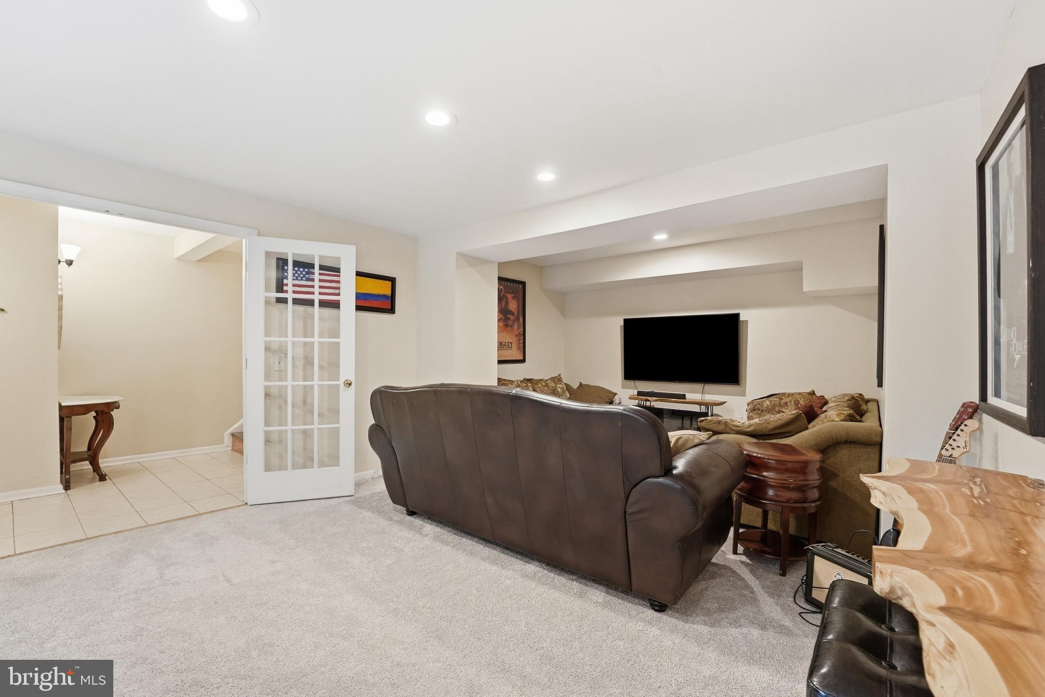 LONG BRANCH ESTATES - Residential