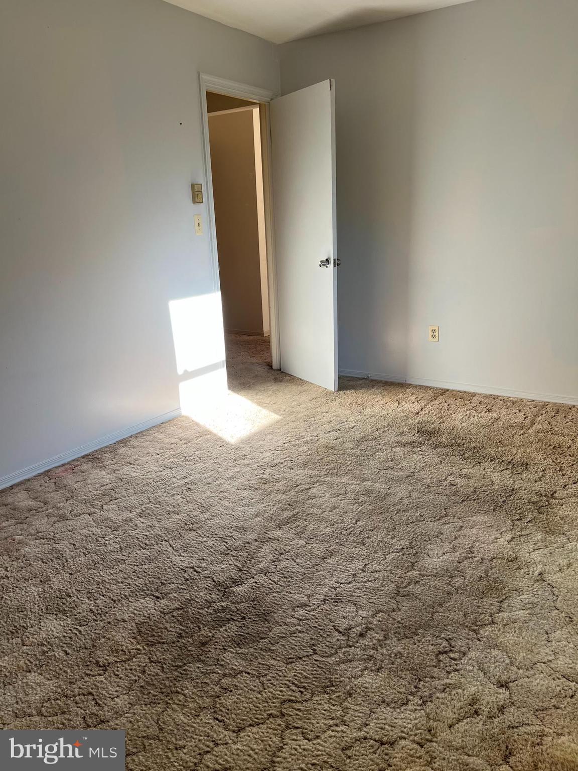 TWIN HILLS - Residential