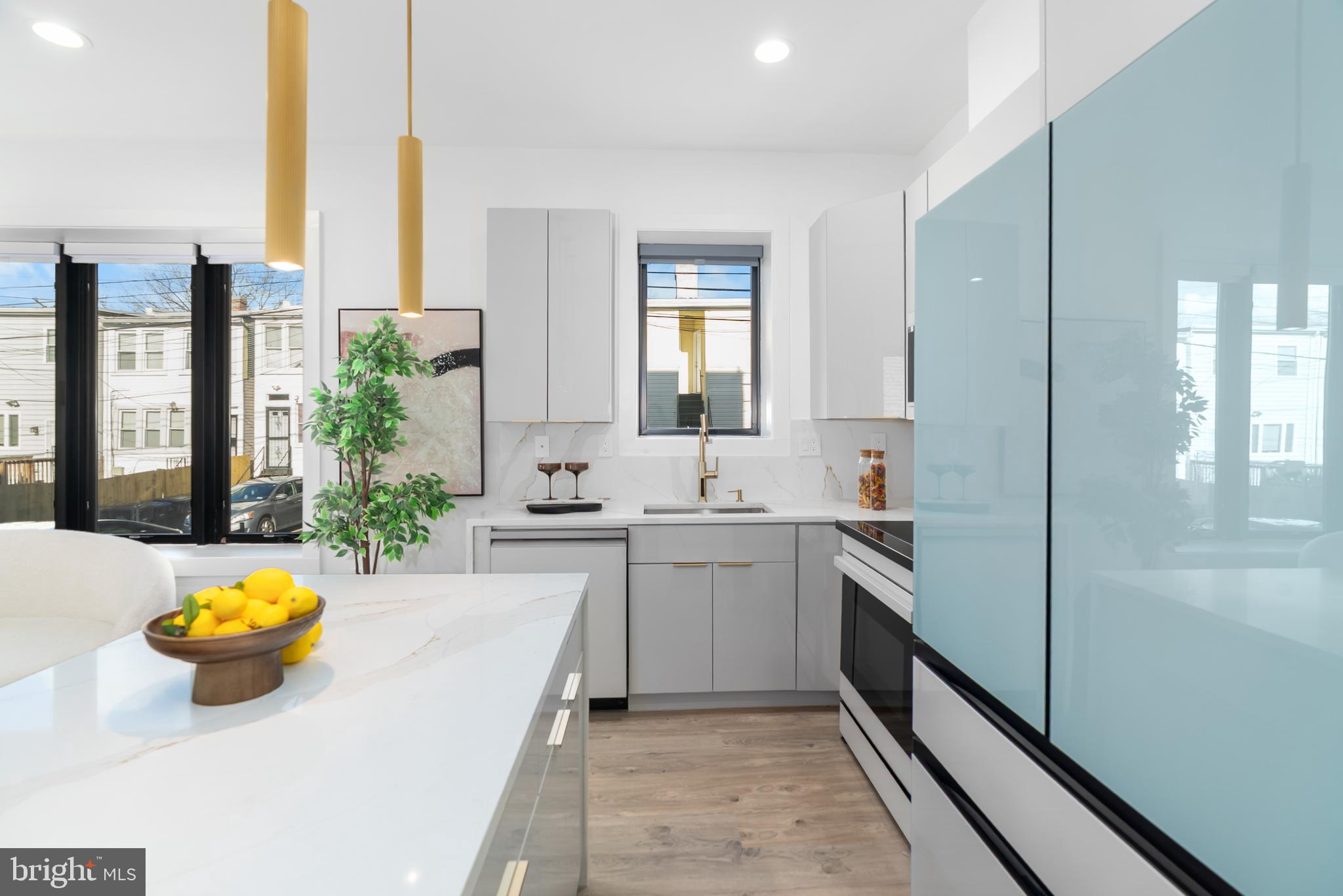 1140 OATES STREET NE 201