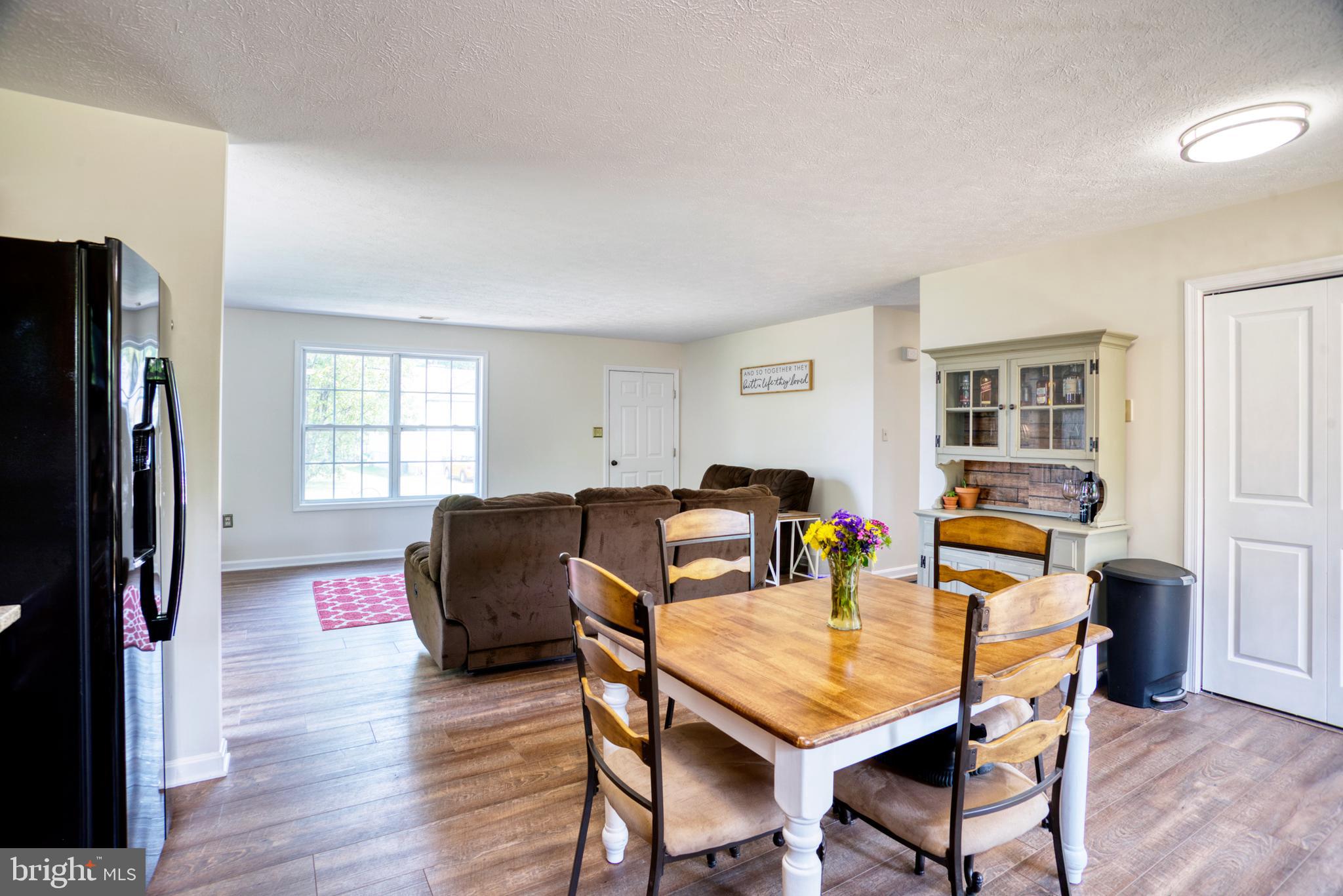 GOLDEN BEACH - Residential