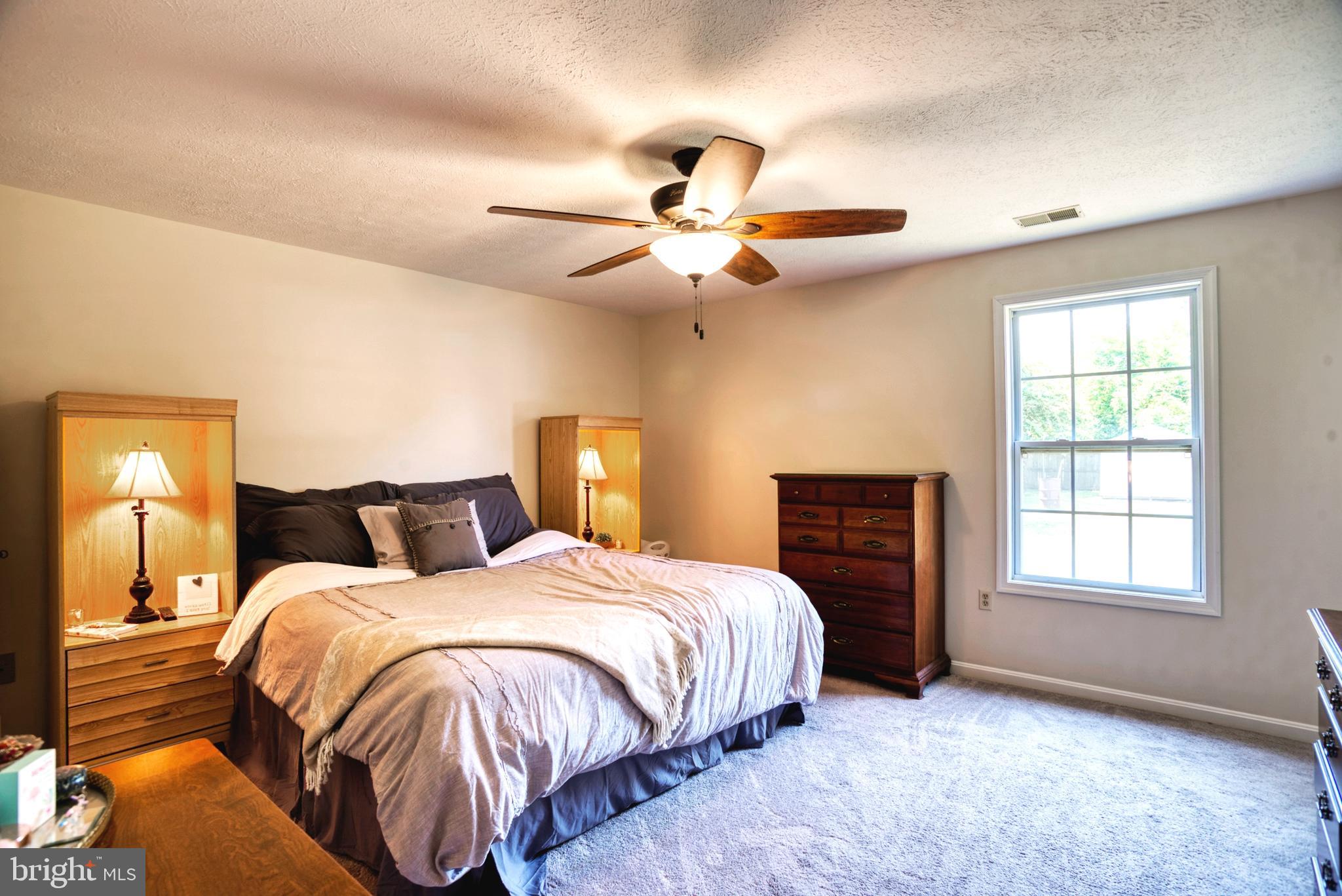 GOLDEN BEACH - Residential