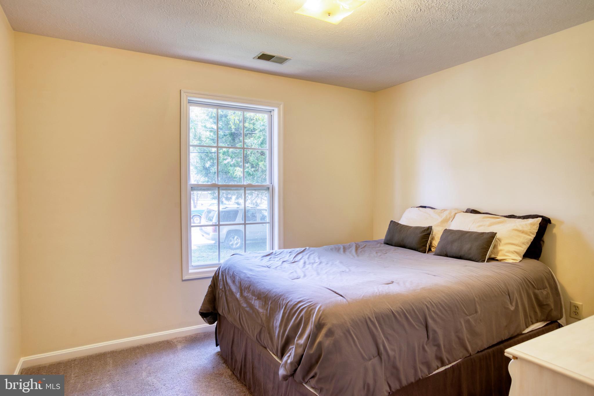 GOLDEN BEACH - Residential