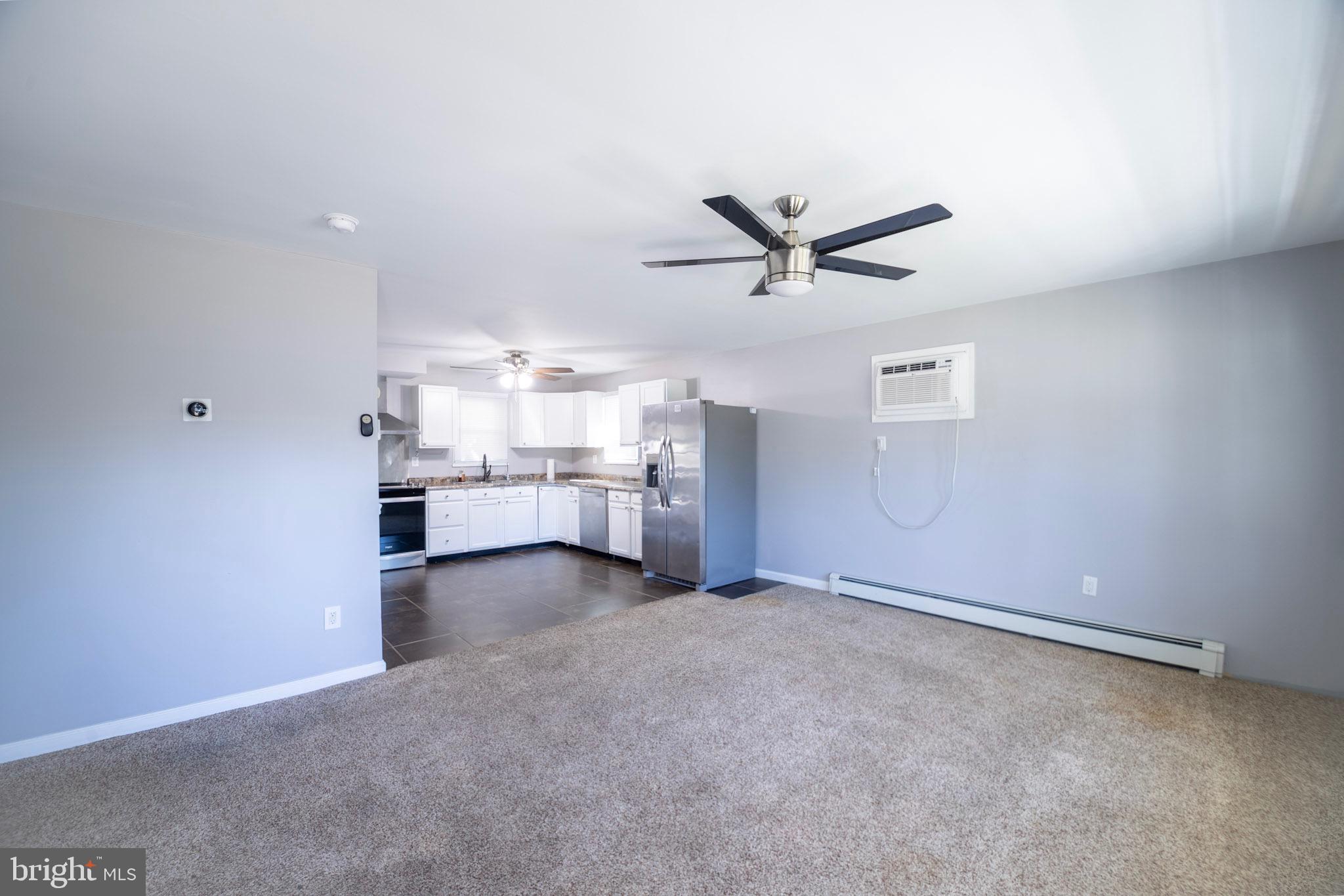 3301 GLENROSE AVENUE - Photo 2