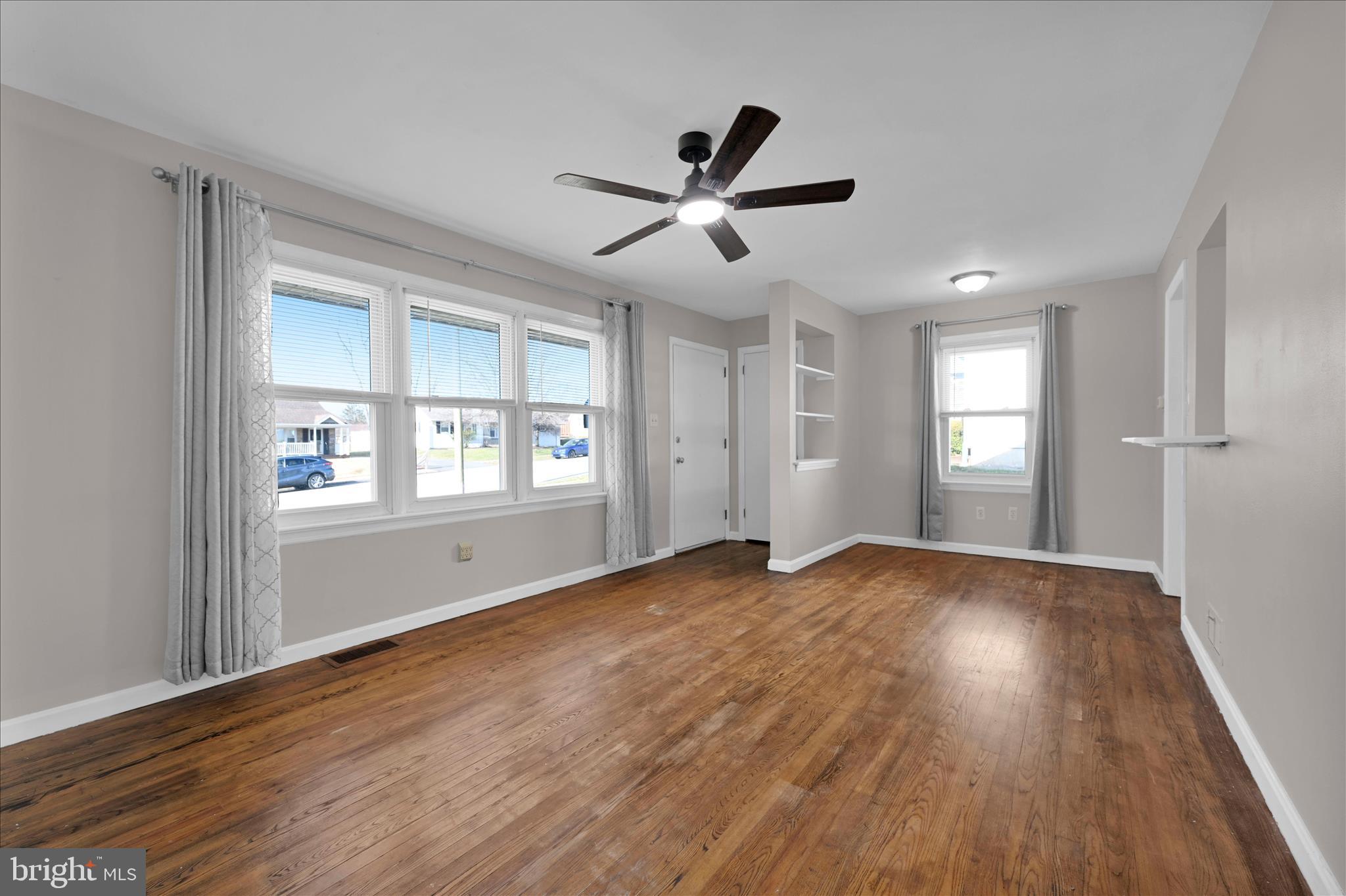 ELIZABETHTOWN BOROUGH - Residential