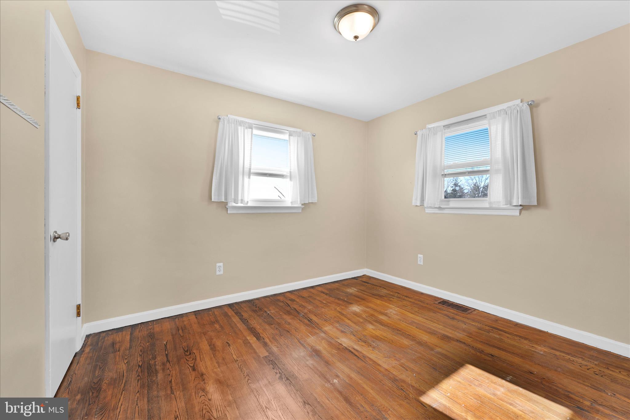 ELIZABETHTOWN BOROUGH - Residential