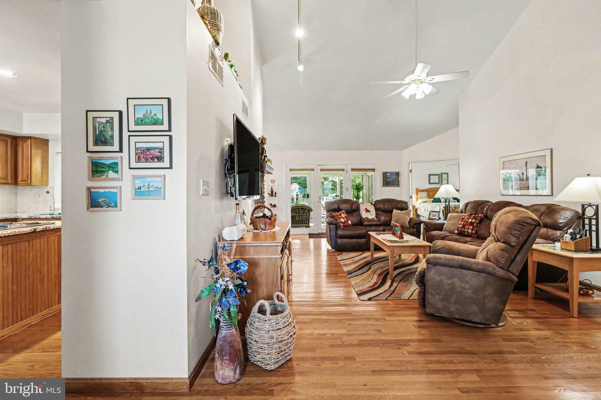32 TEABERRY DRIVE