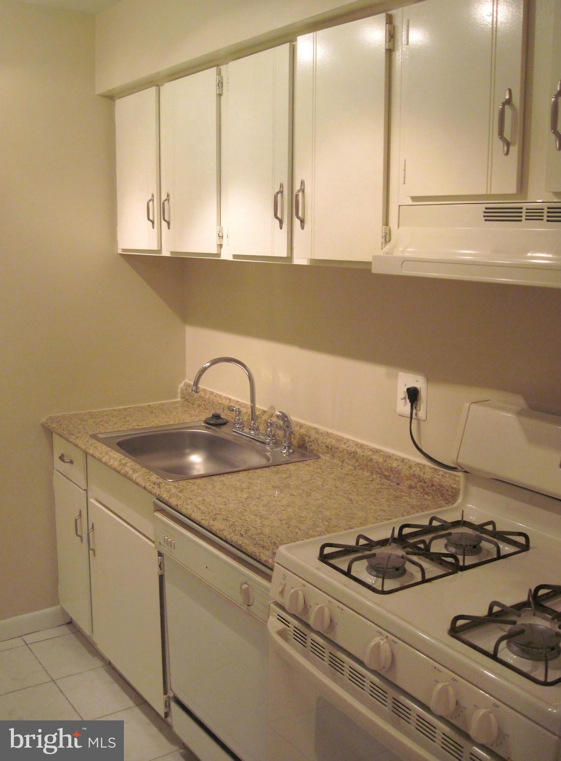 CHESTNUT GROVE - Residential Lease