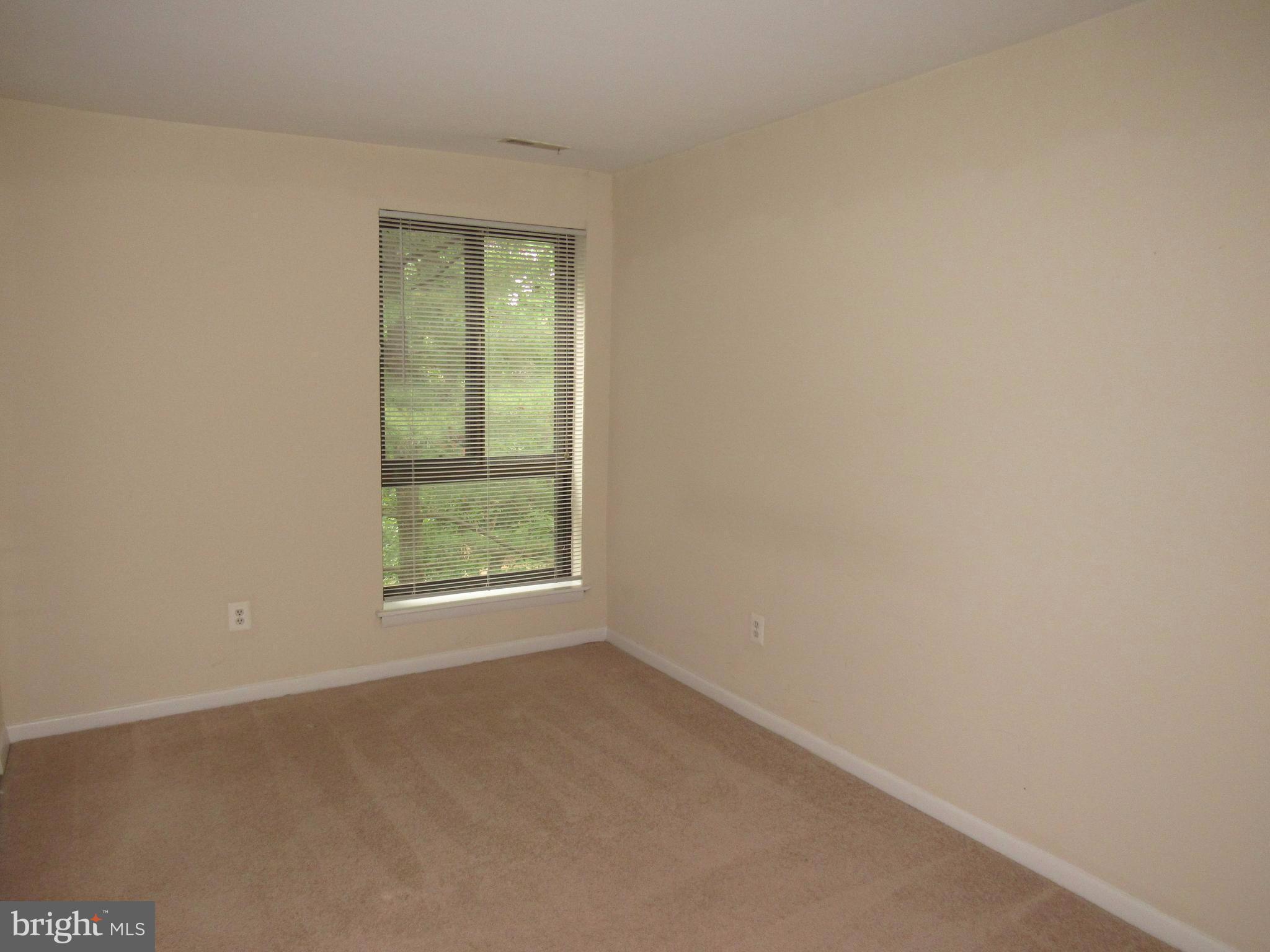 CHESTNUT GROVE - Residential Lease