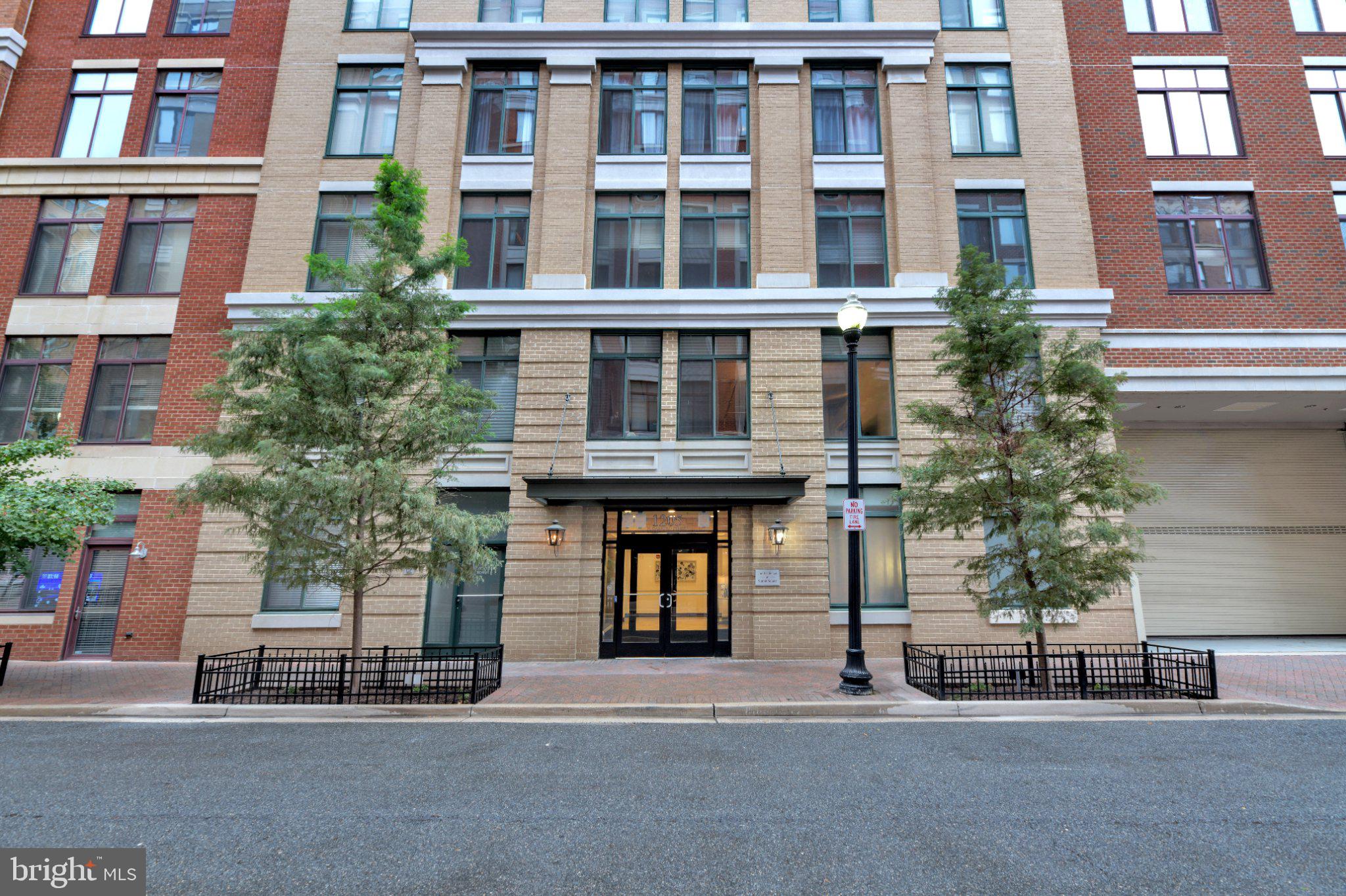 1205 N GARFIELD STREET 808