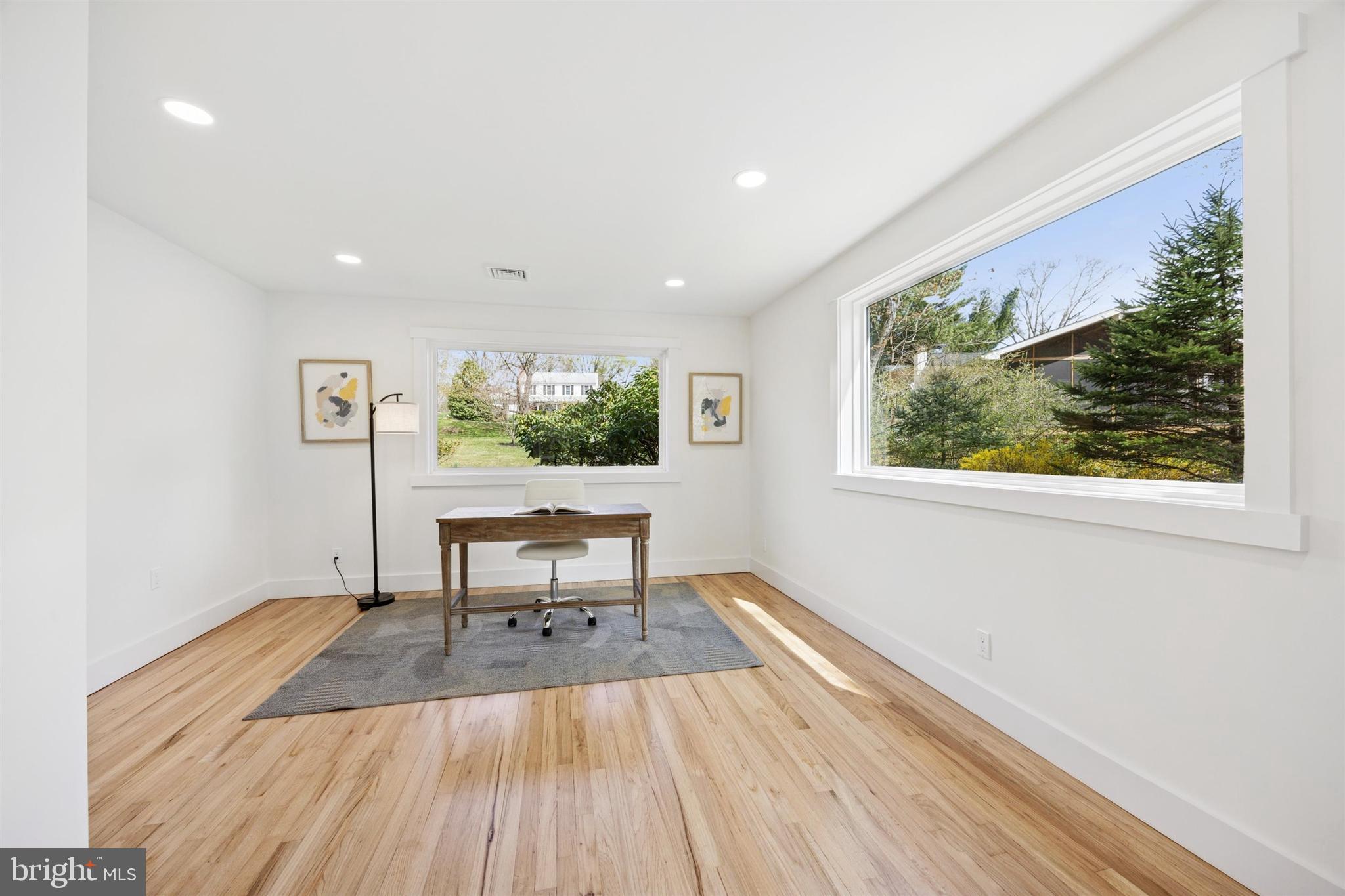 MEADOWS AT VALLEYFRG - Residential