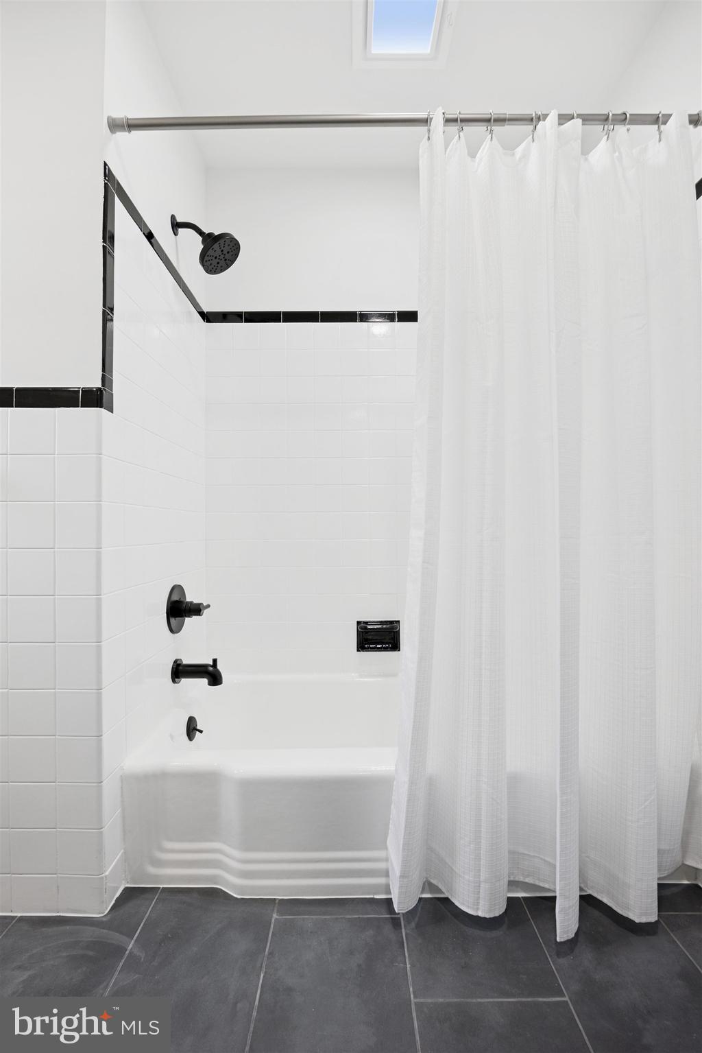 MEADOWS AT VALLEYFRG - Residential