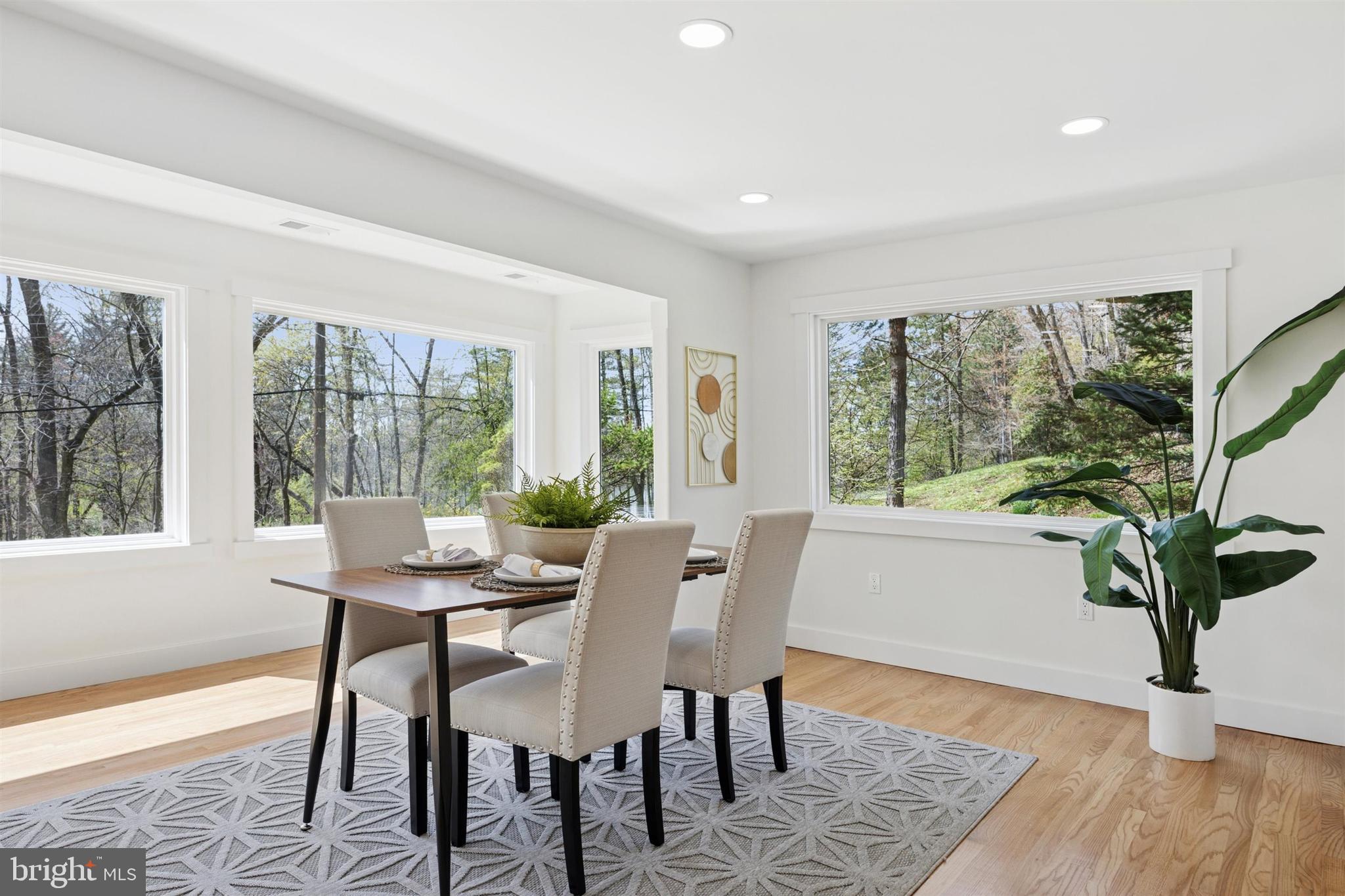 MEADOWS AT VALLEYFRG - Residential