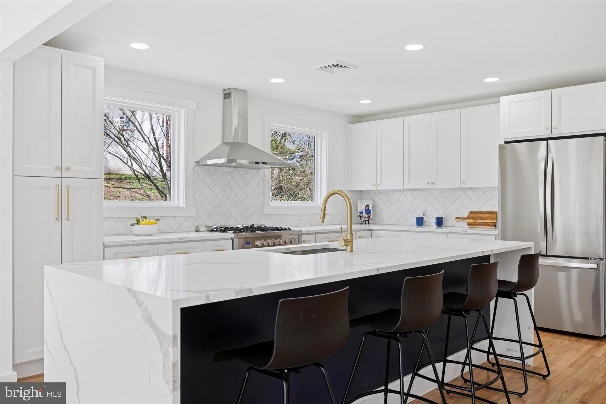 MEADOWS AT VALLEYFRG - Residential