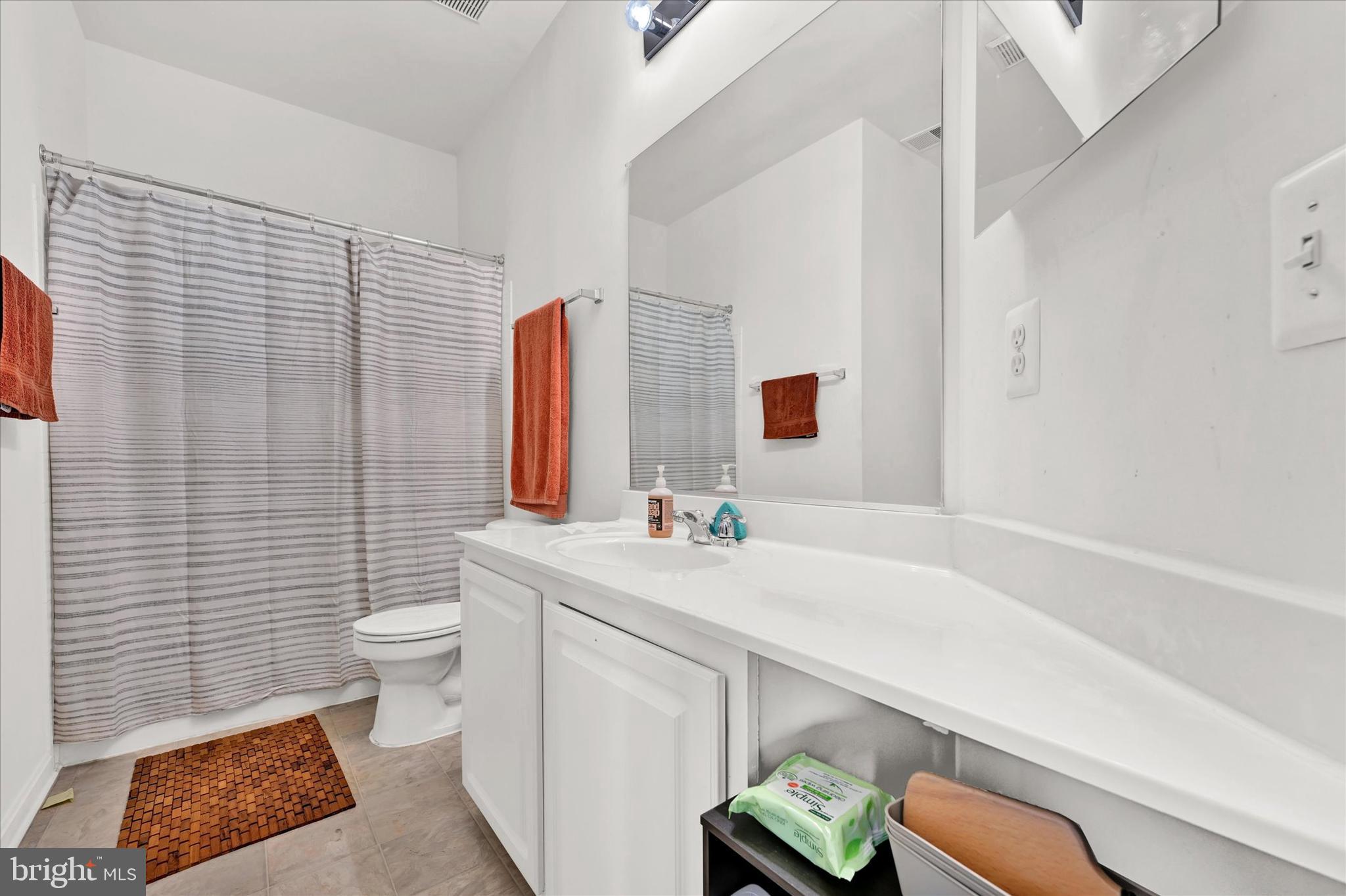 WINDSOR CREST CONDOMINIUMS - Residential