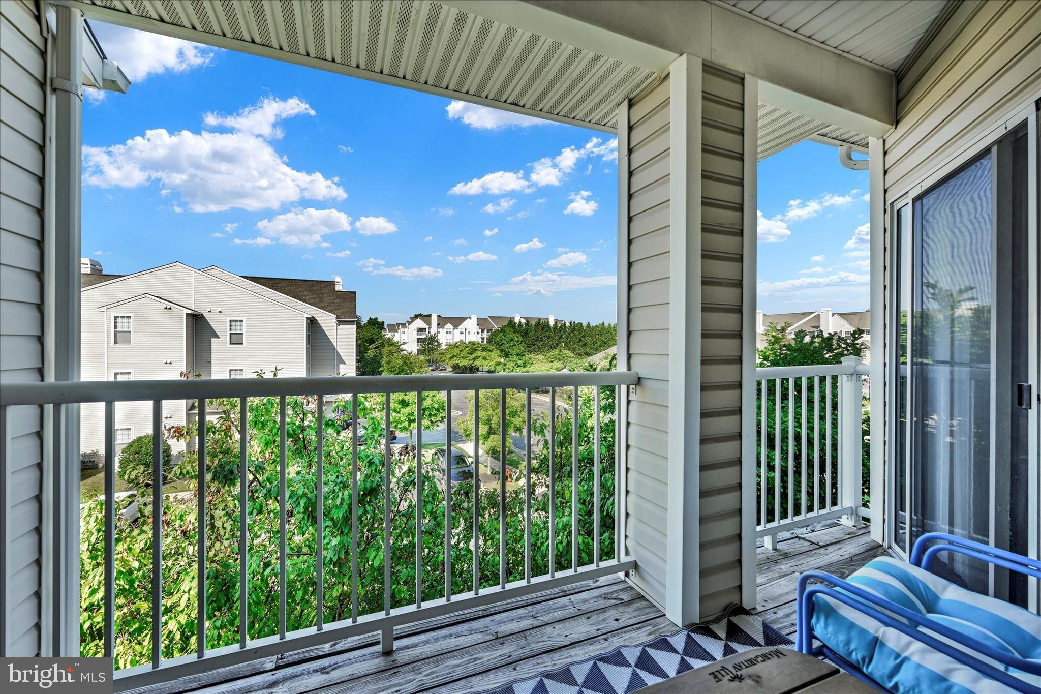 WINDSOR CREST CONDOMINIUMS - Residential