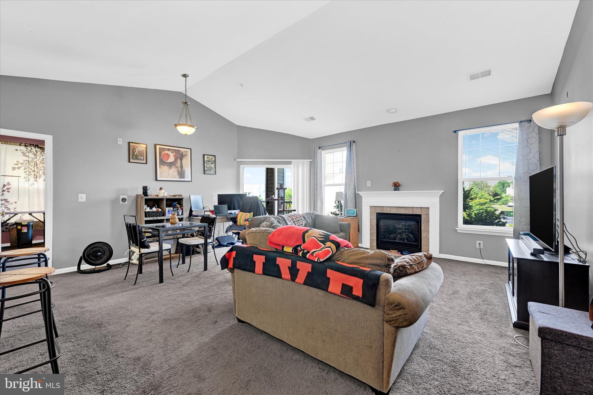 WINDSOR CREST CONDOMINIUMS - Residential