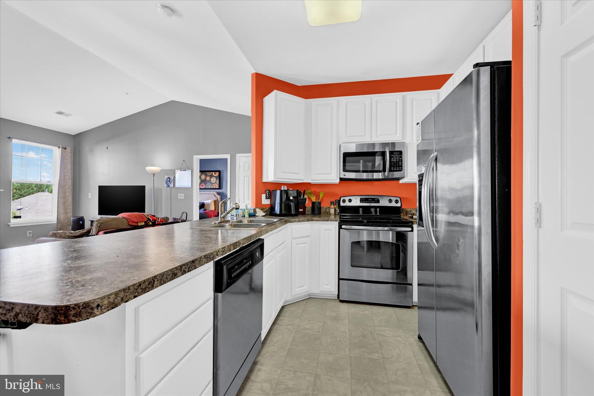 WINDSOR CREST CONDOMINIUMS - Residential