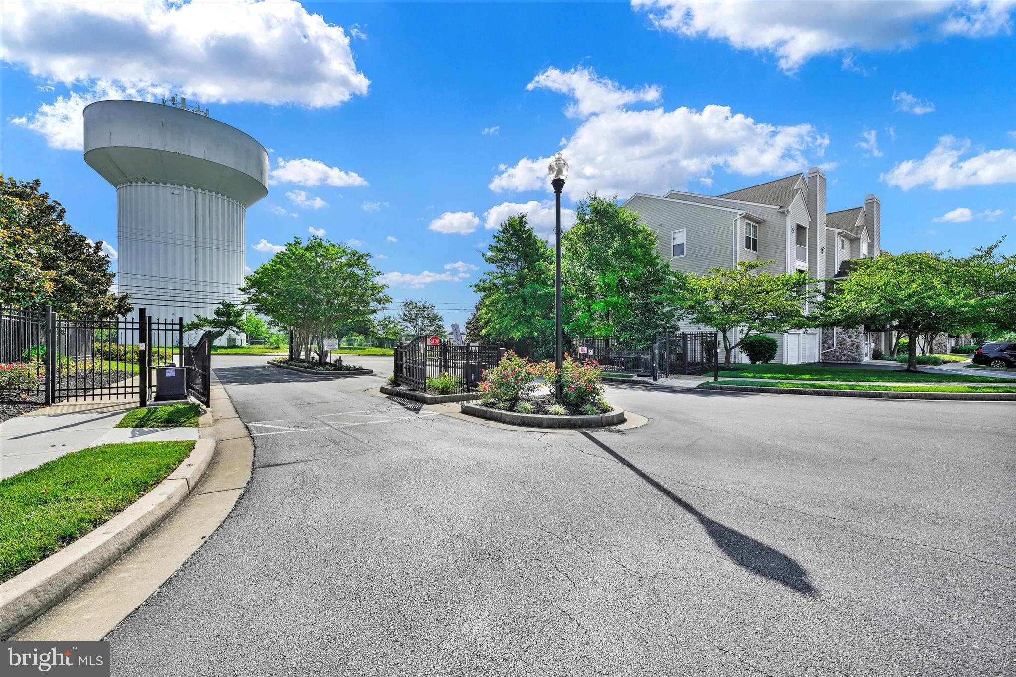 WINDSOR CREST CONDOMINIUMS - Residential