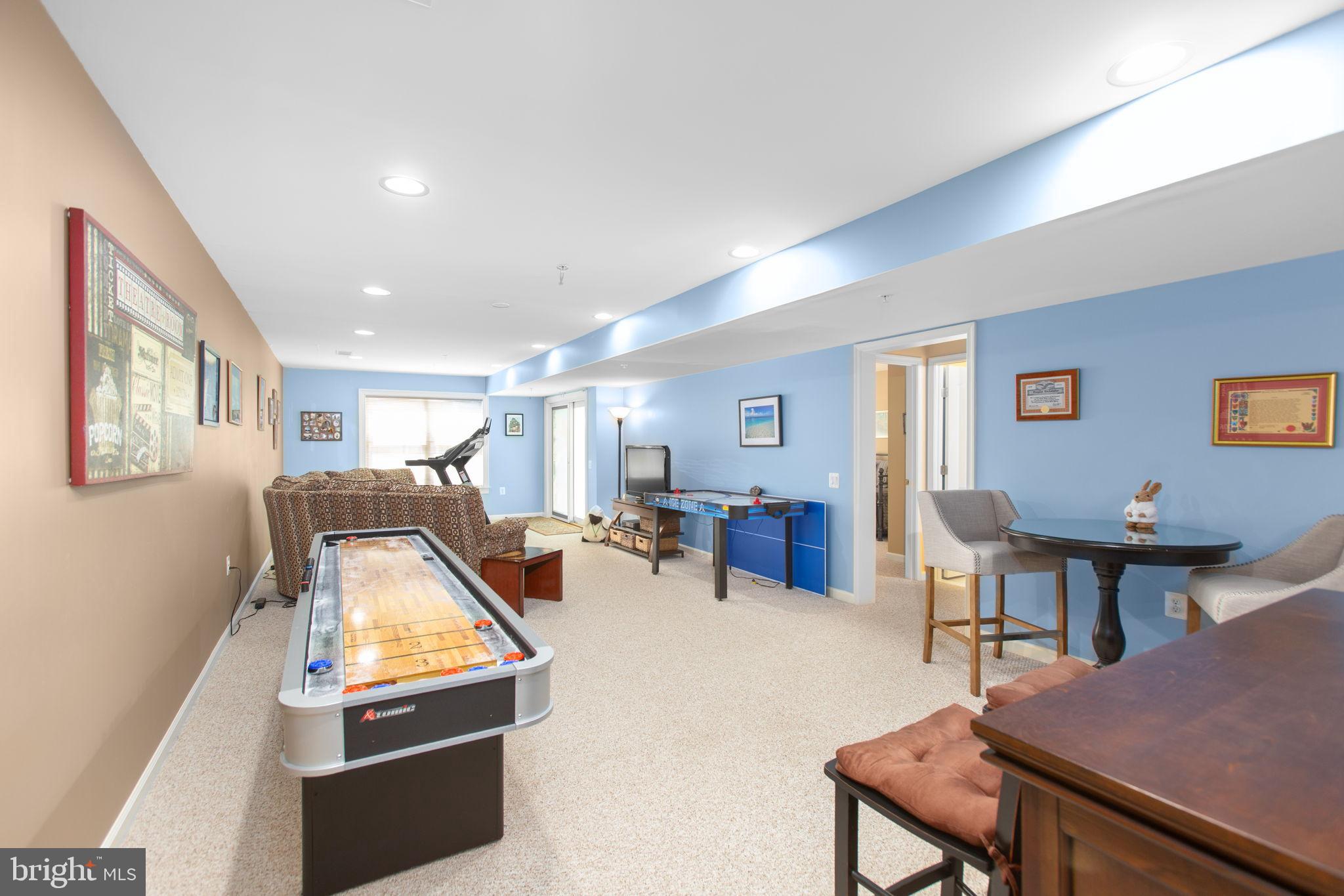 THE VILLAS AT FALLS RUN - Residential