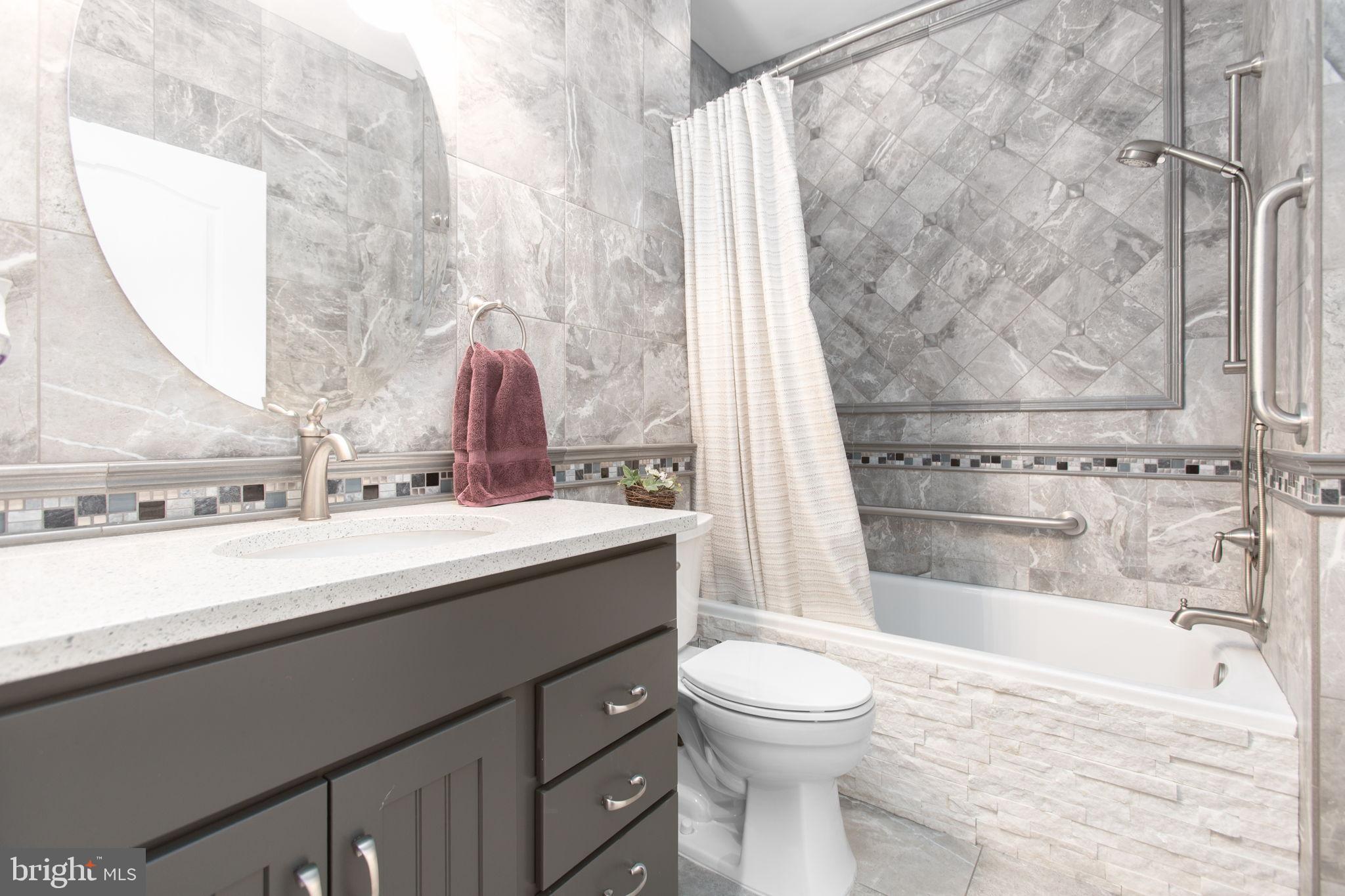 THE VILLAS AT FALLS RUN - Residential