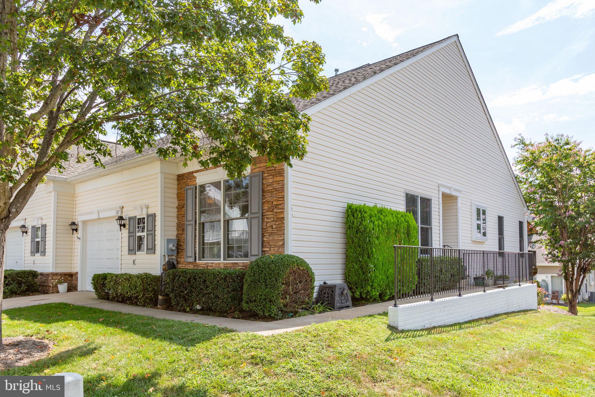 THE VILLAS AT FALLS RUN - Residential