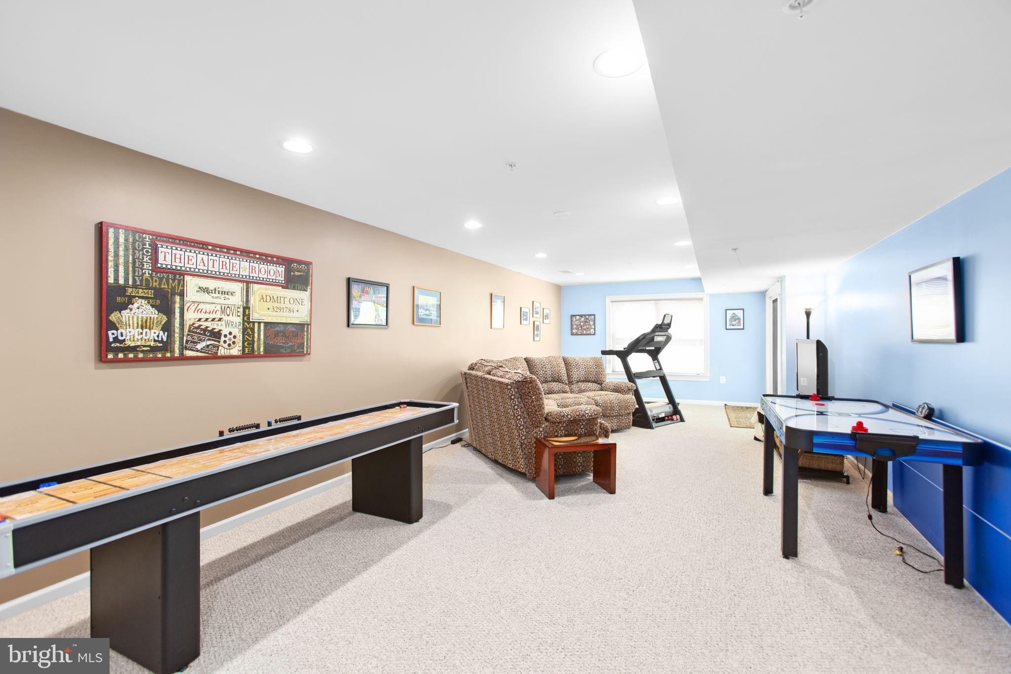 THE VILLAS AT FALLS RUN - Residential