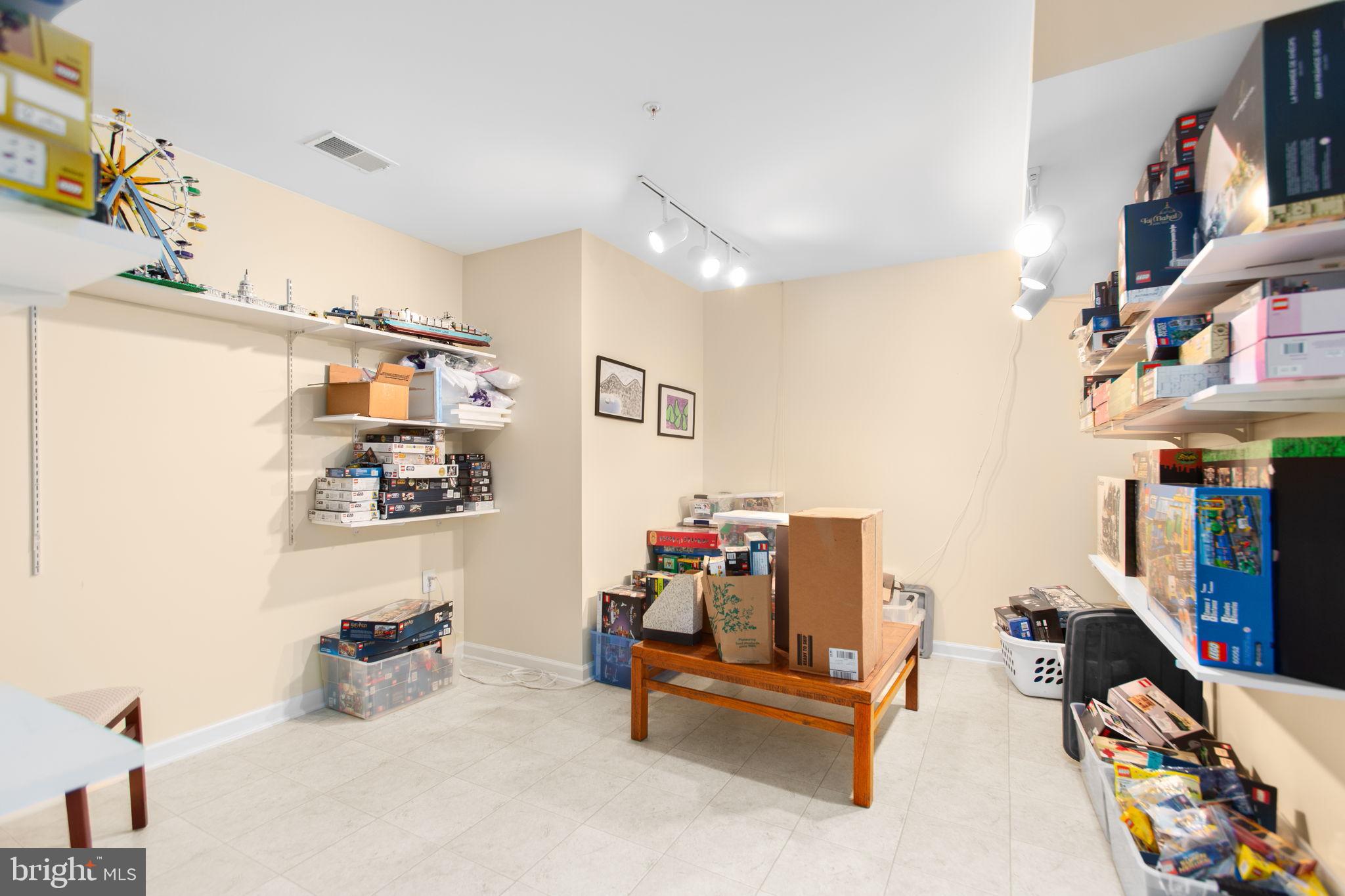 THE VILLAS AT FALLS RUN - Residential