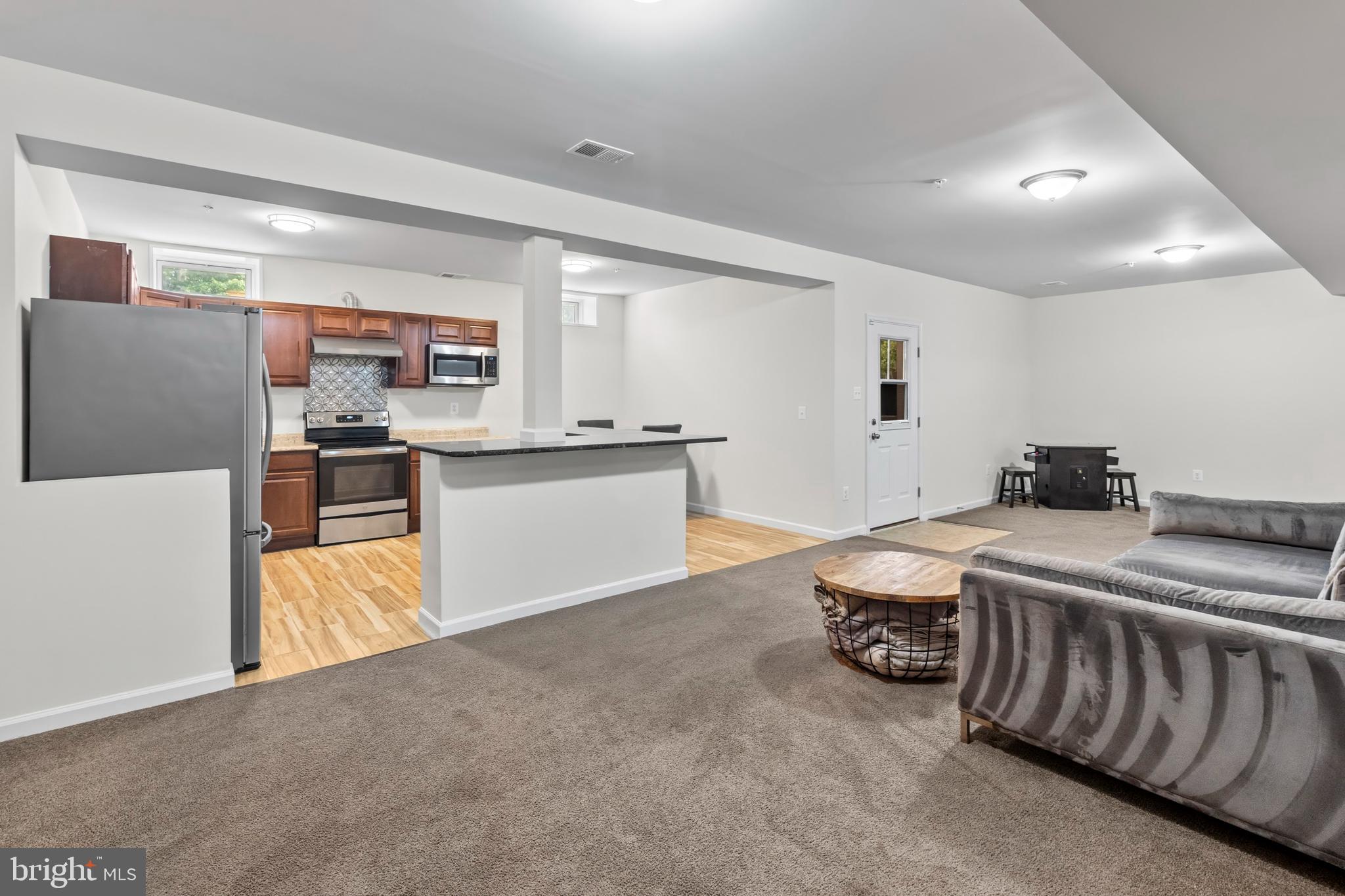 POPLAR GROVE - Residential