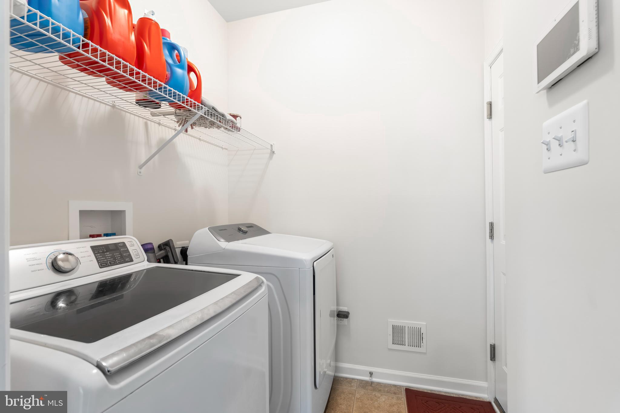 POPLAR GROVE - Residential