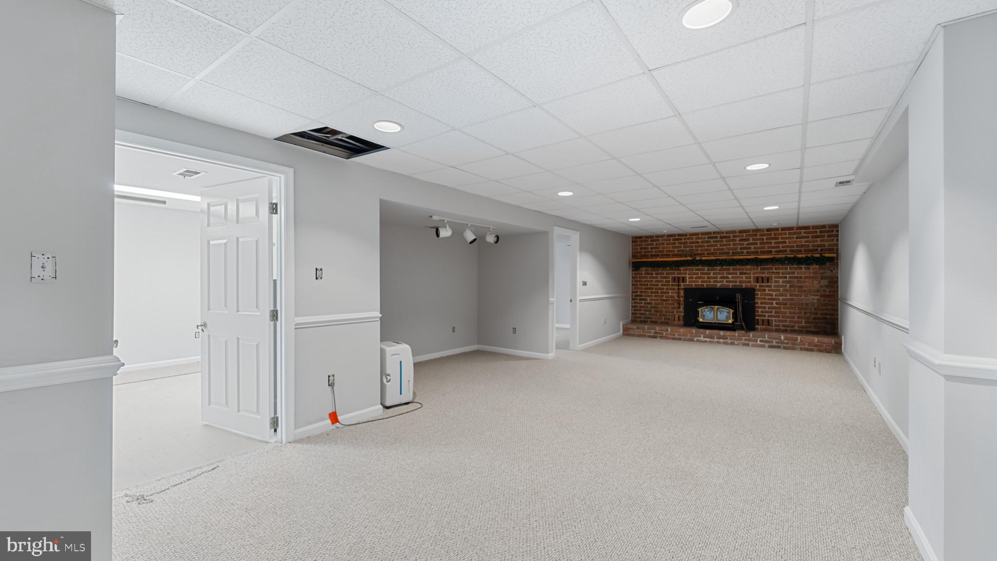 LAKELAND HEIGHTS - Residential